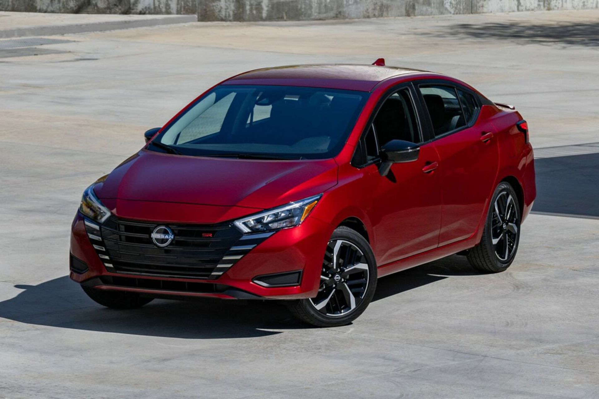 2023-Nissan-Versa-2