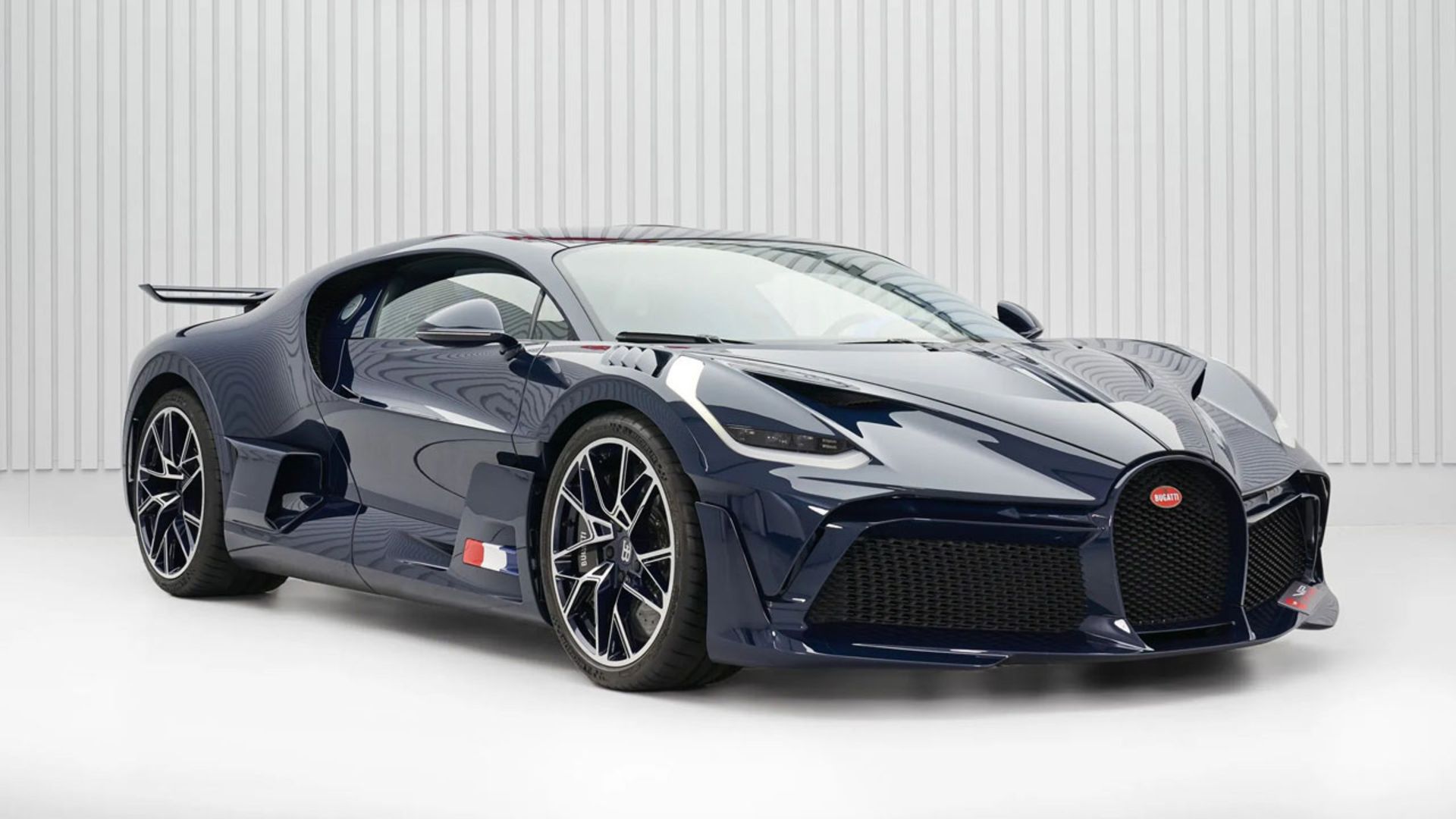 Bugatti-Divo-1