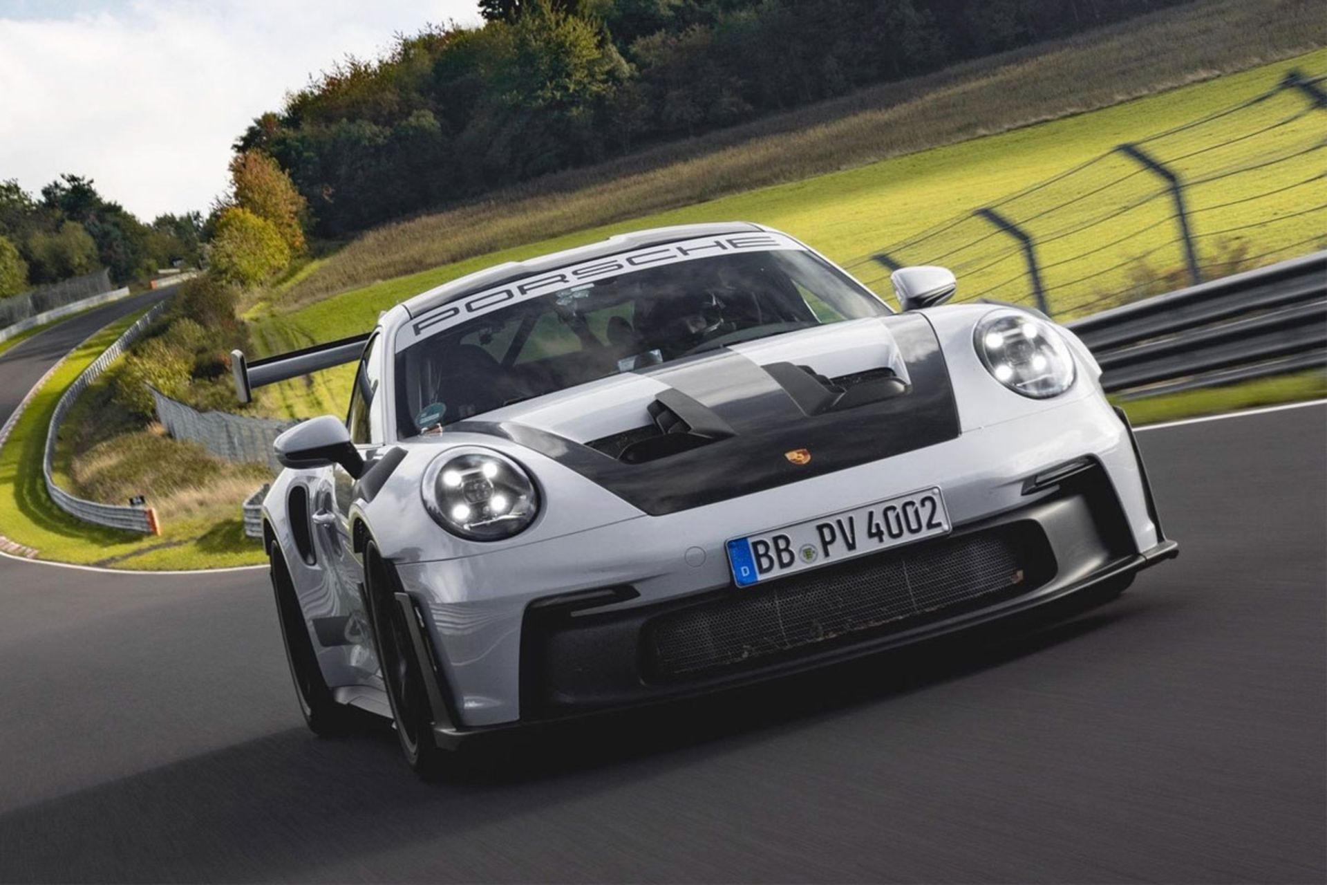 Porsche-911-GT3-RS-1