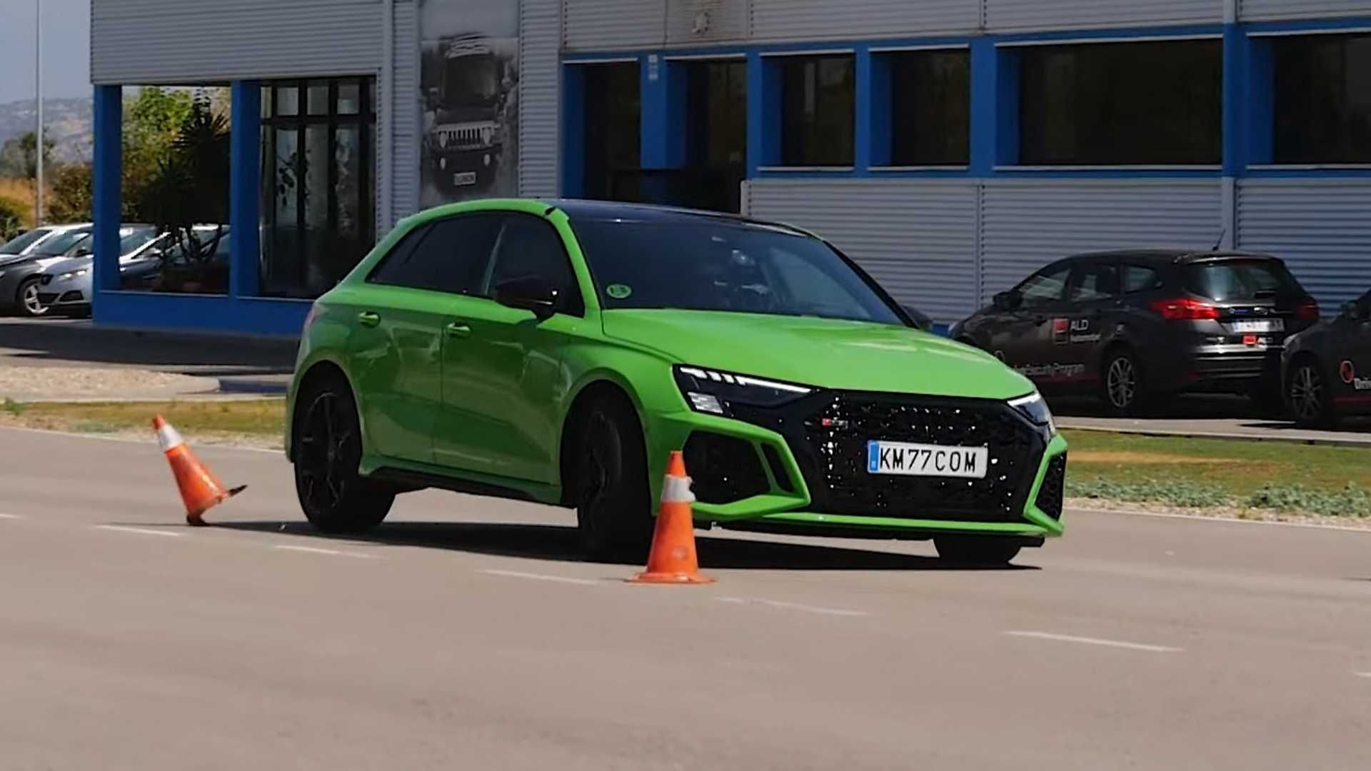 audi-rs3-moose-test
