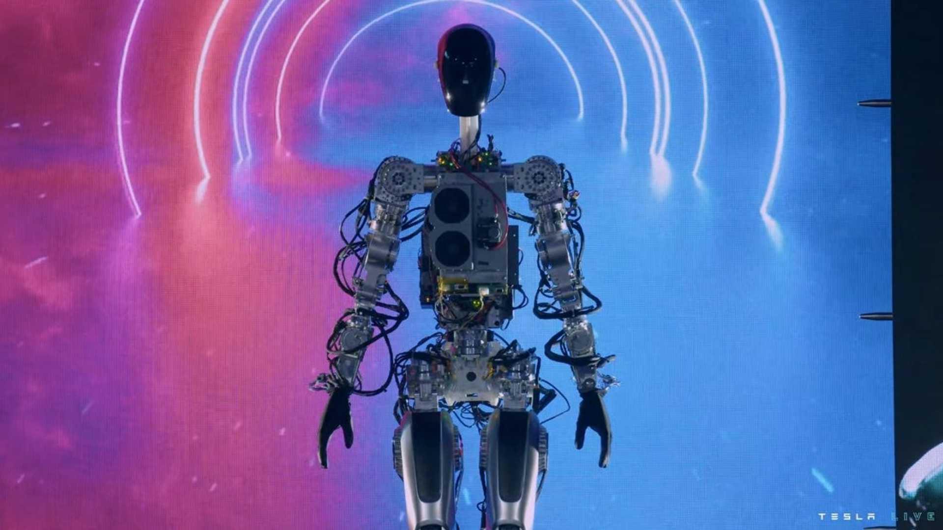 tesla-humanoid-robot-prototype-ai-day-2022 (1)