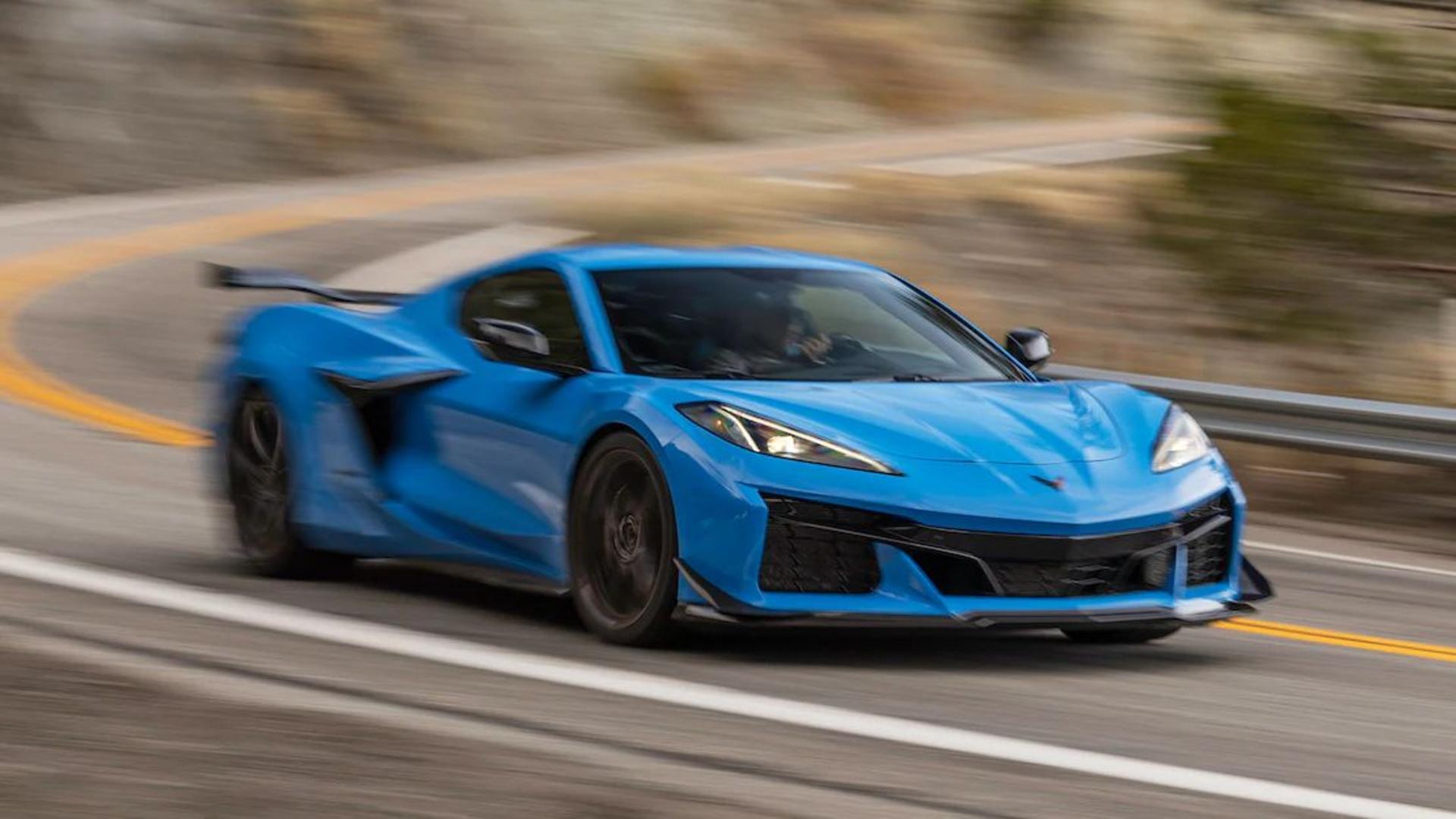 2023-Chevrolet-Corvette-Z06-046