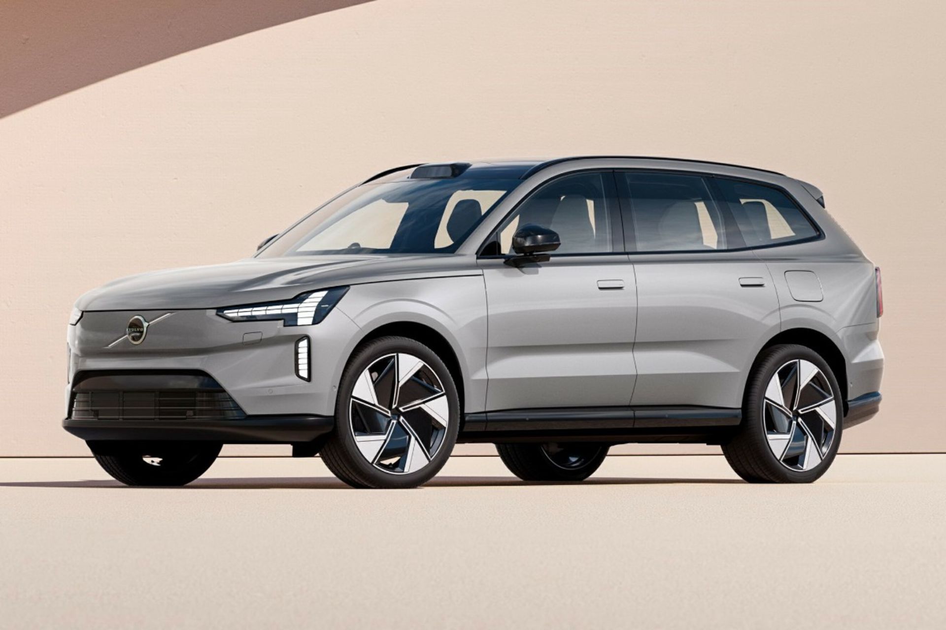 2024-Volvo-EX90-18