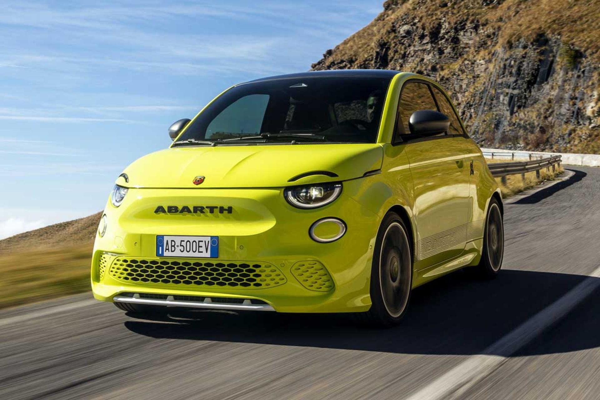 Abarth-595e-10