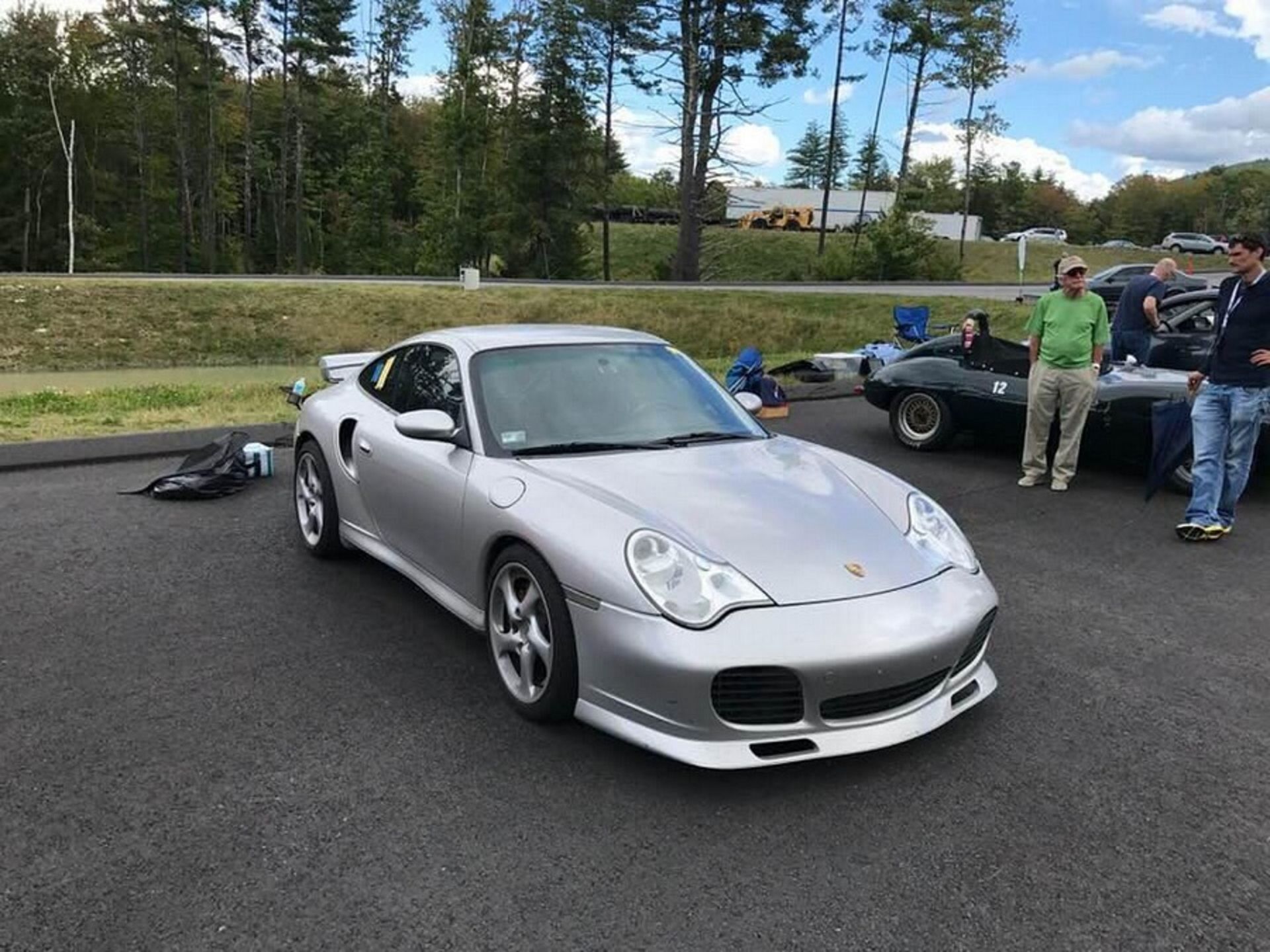 Porsche-911-996-1