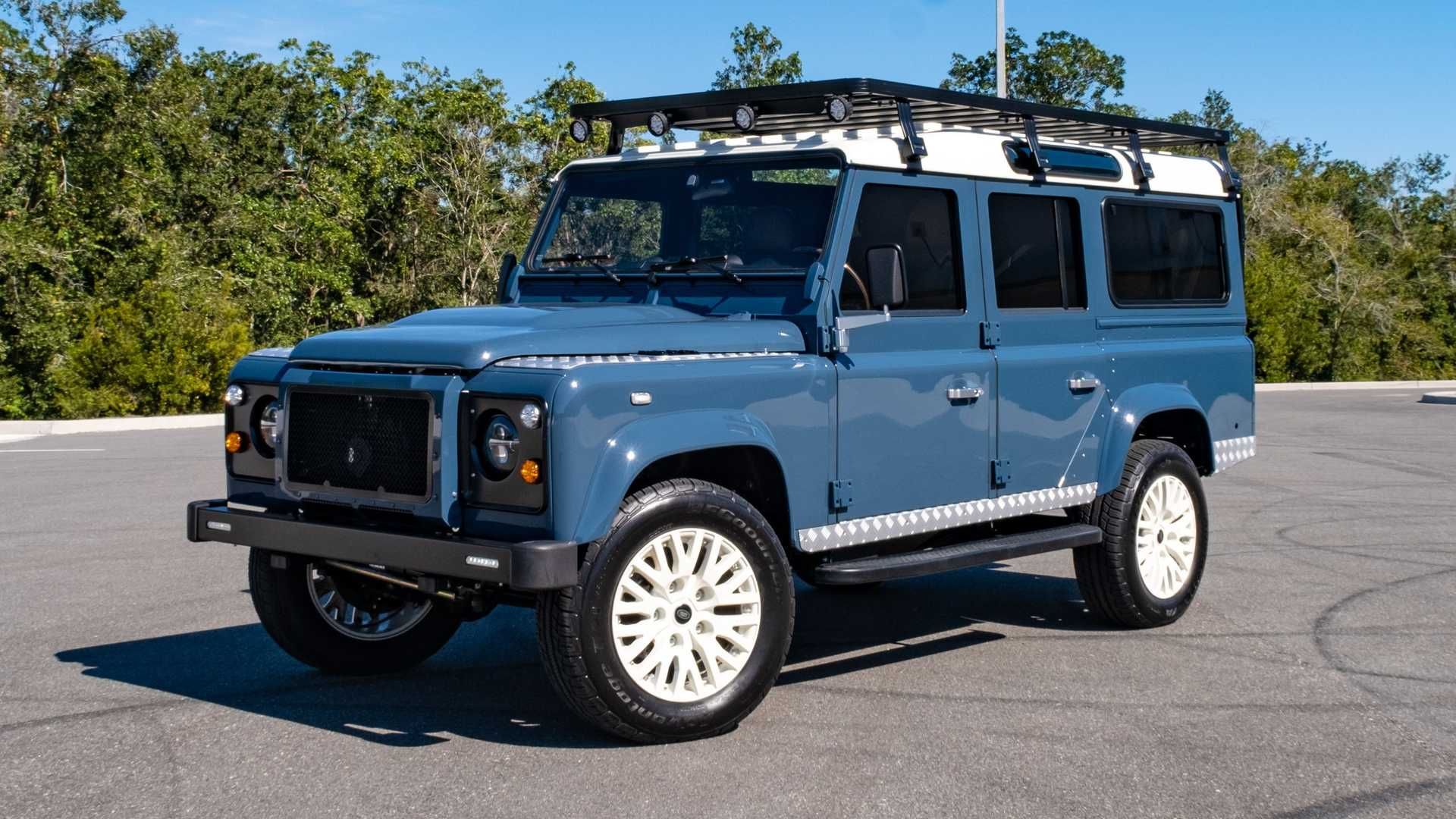ecd-automotive-design-electric-land-rover-defender (12)