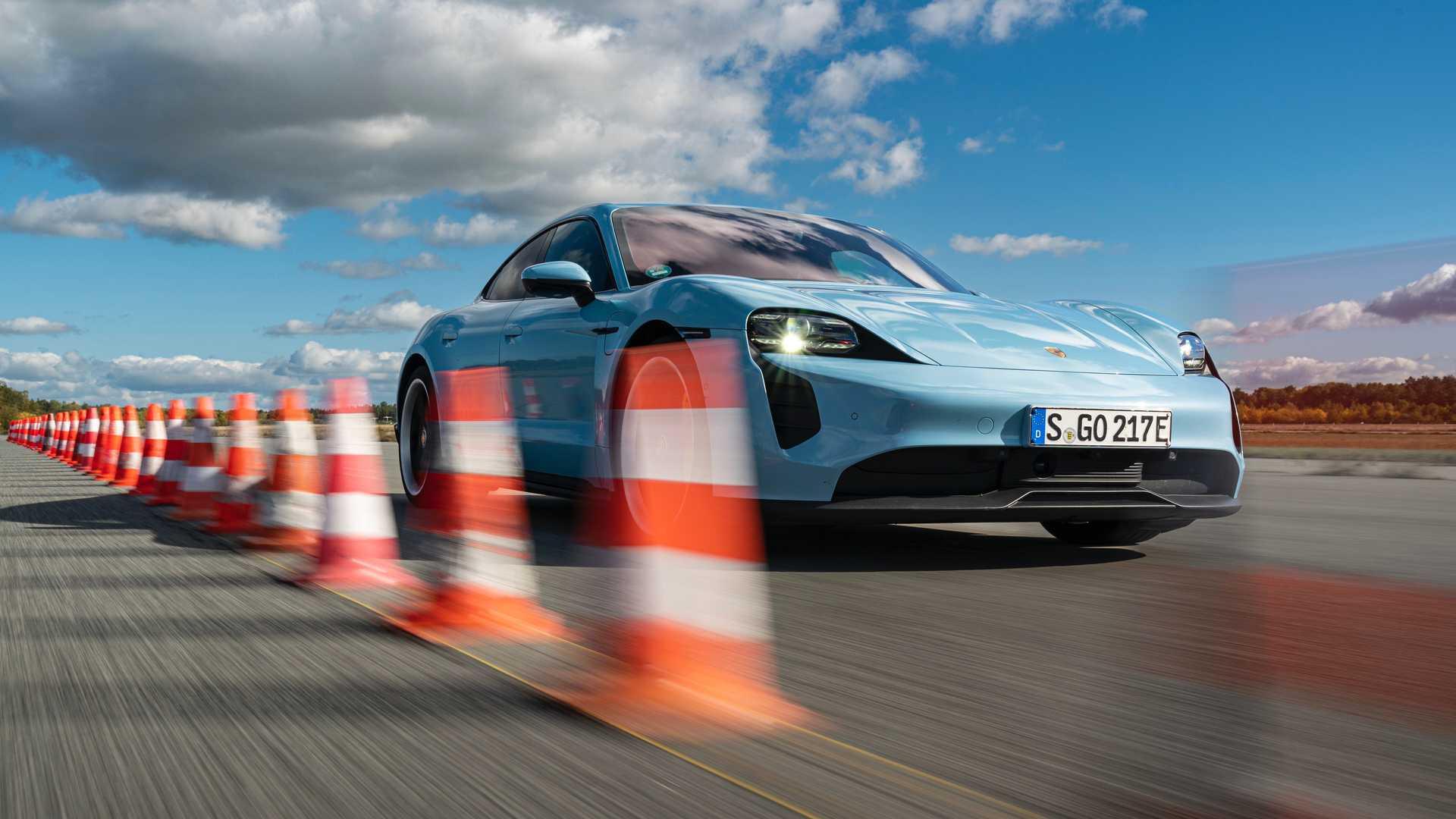 porsche-taycan-4s-completed-100-000-km-in-accelerated-durability-testing-with-the-auto-bild