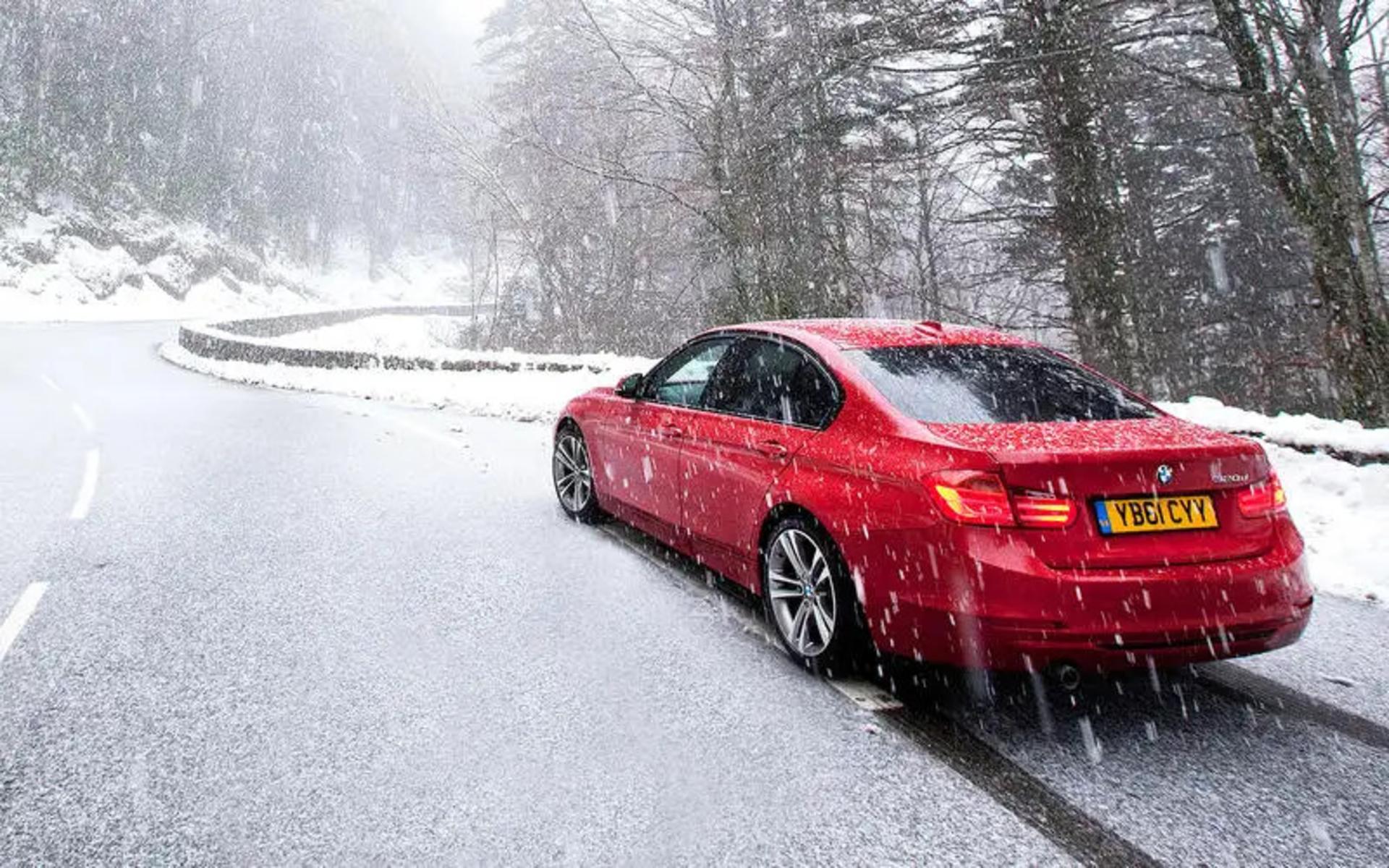 0-bmw-snow-winter2623a-1_0_0