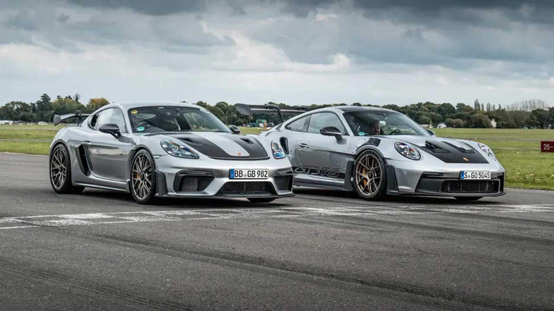 Porsche-GT-RS-1
