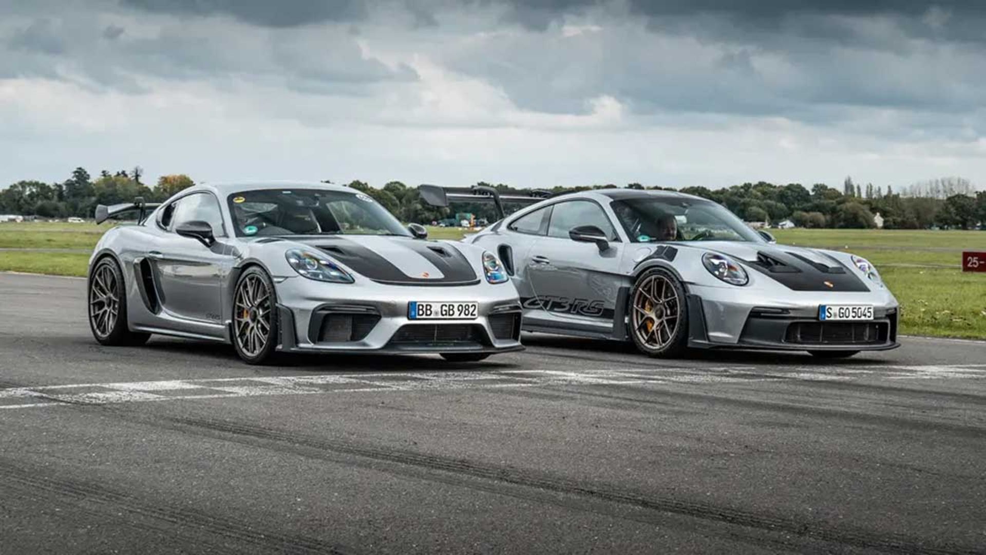 Porsche-GT-RS-1