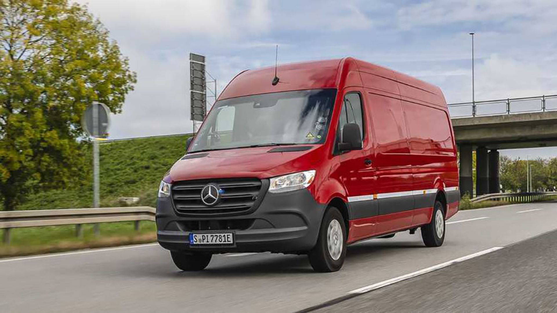 new-mercedes-benz-esprinter-efficiency-test-drive (11)-1024