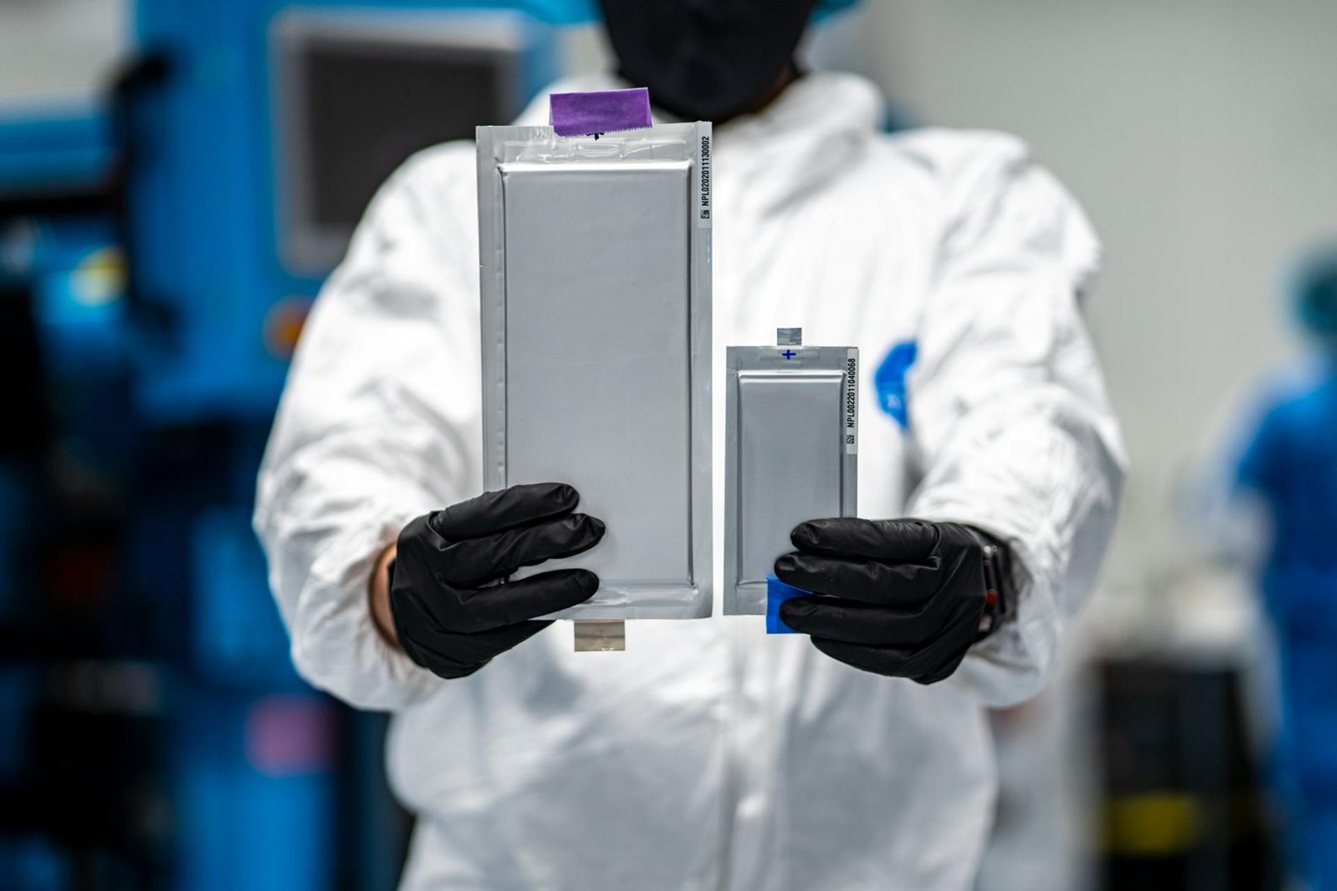solid-state-battery-solid-power-cells-1611958344