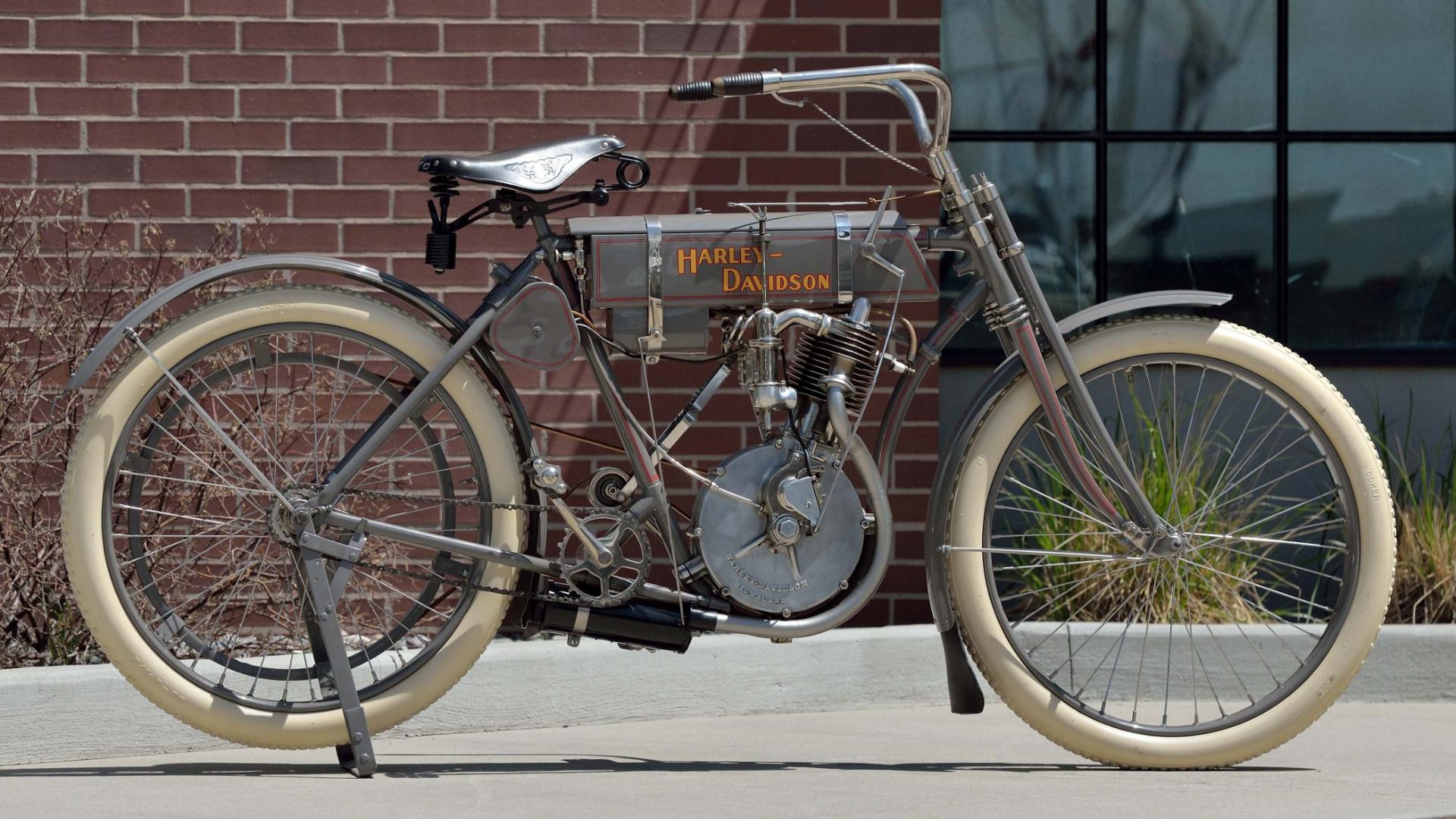 MILLION DOLLAR HARLEY STRAP TANK (2)