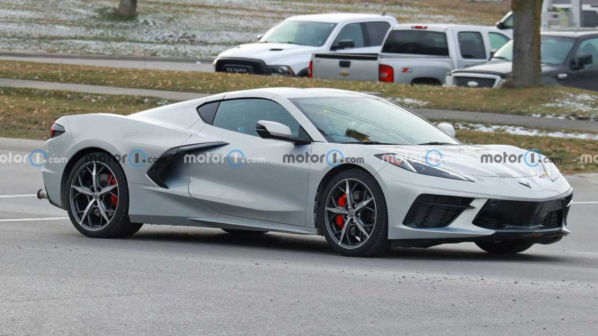 chevy-corvette-c8-spied-wit