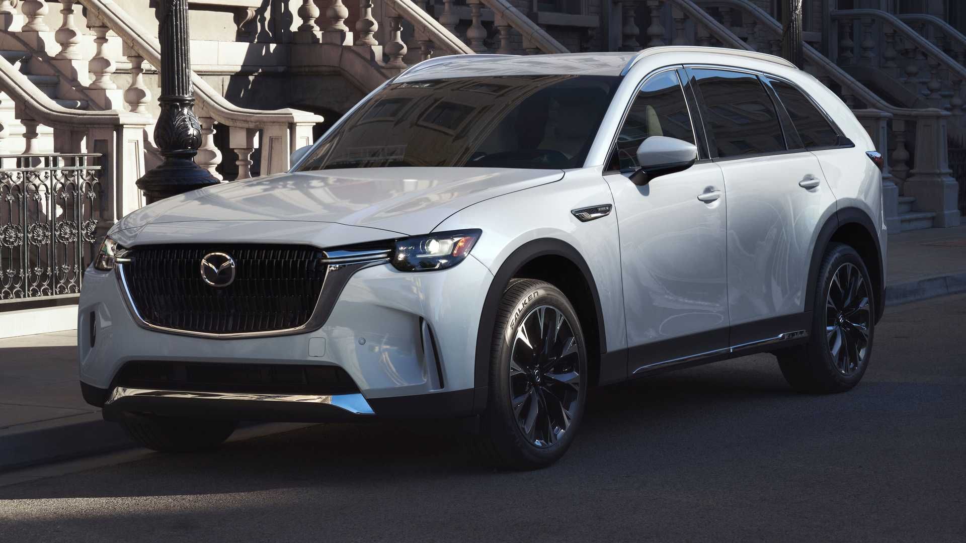 2024-mazda-cx-90-front-view (2)