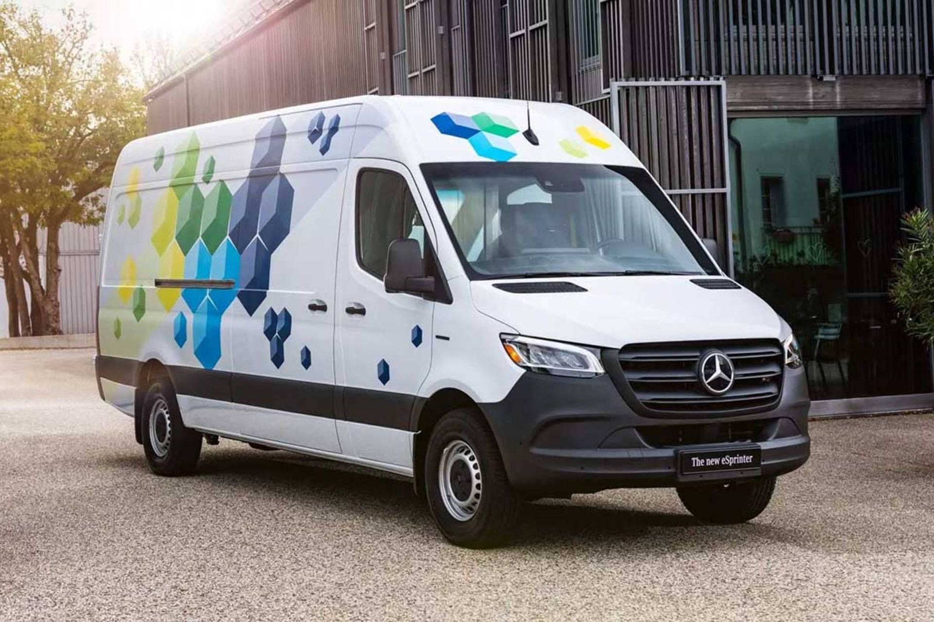 Mercedes-eSprinter-1