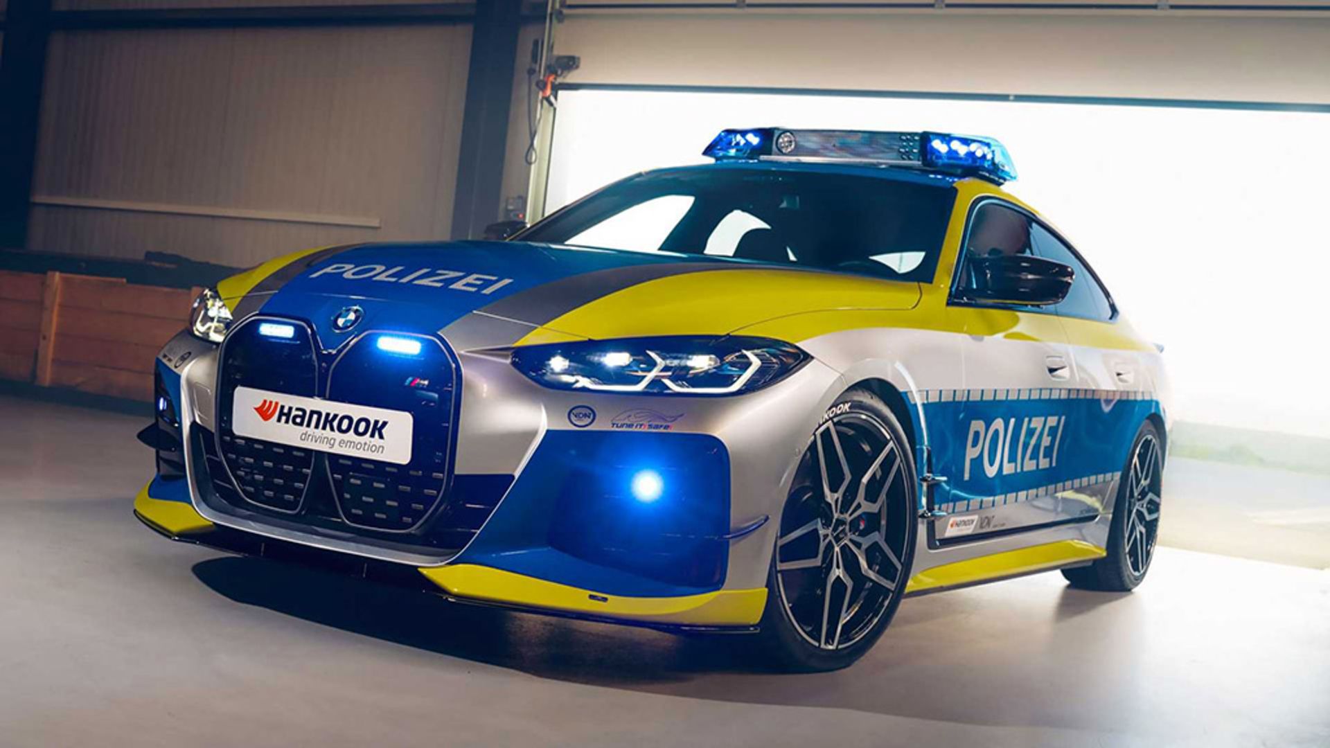 bmw-i4-by-ac-schnitzer-tune-it-safe--polizeifahrzeug-2022 (7)-1024