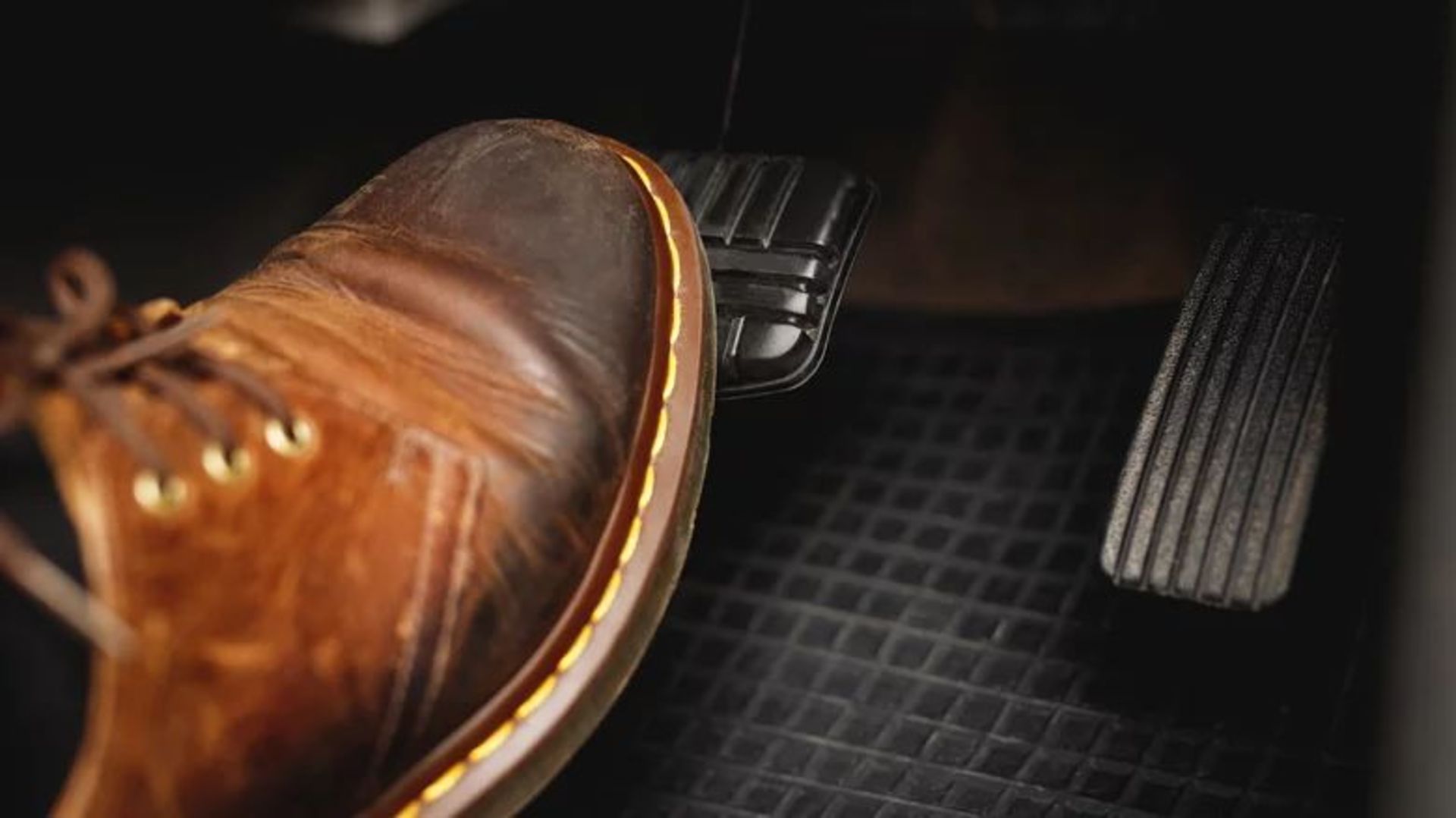 how-does-regenerative-braking-work