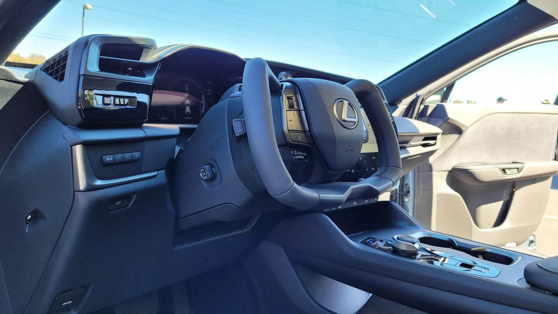 2023-Lexus-RZ-Yoke-4