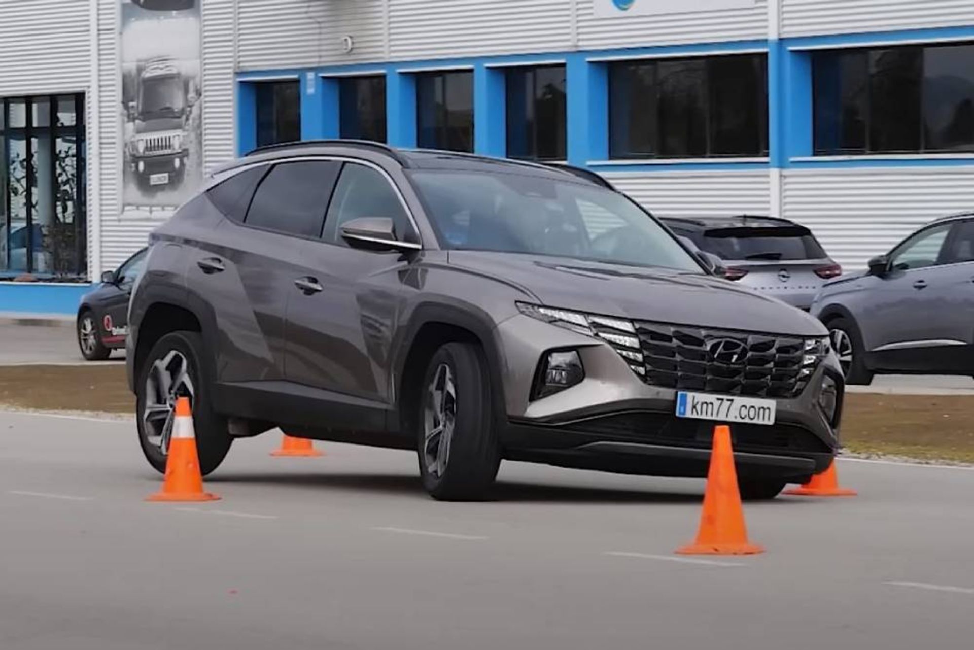 hyundai-tucson-phev-moose-test (1)