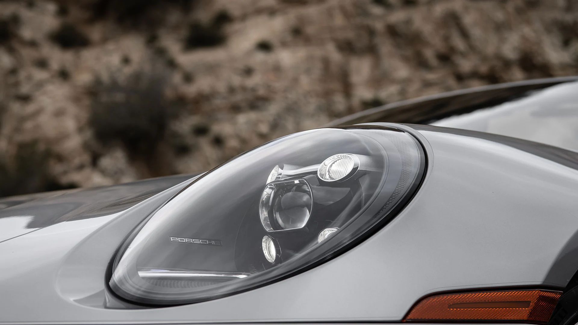 2020-Porsche-911-afs