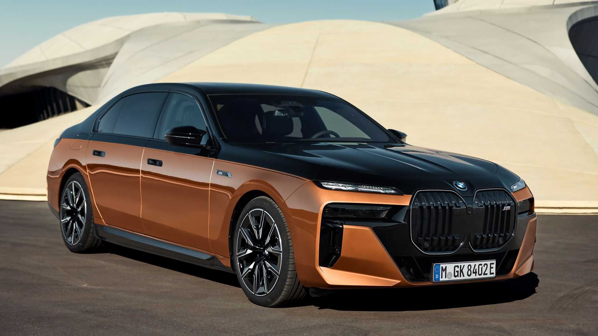 bmw-i7-m70-xdrive-2023 (7)