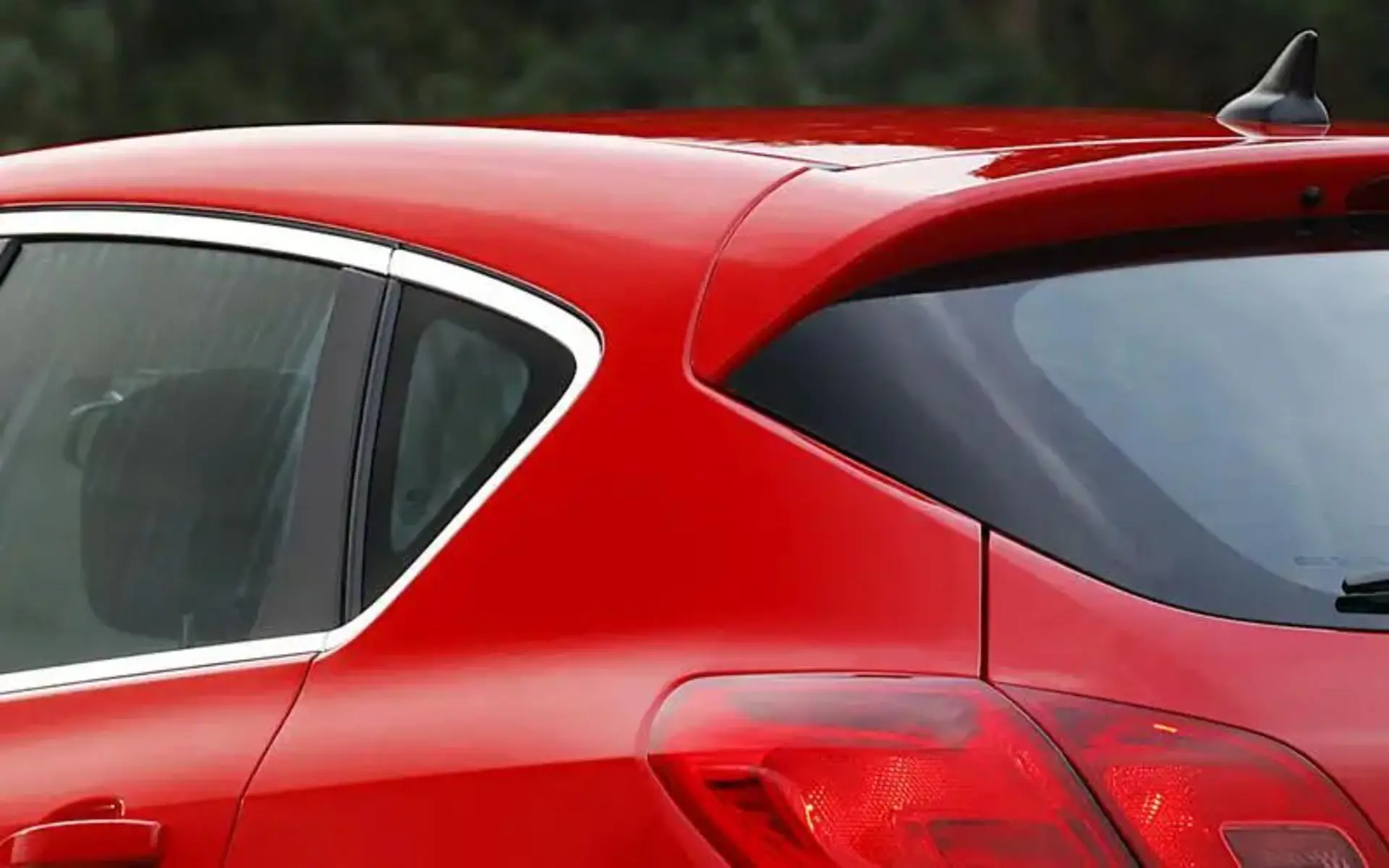26-rear-windows-vauxhall_0_0_0_0_2_1