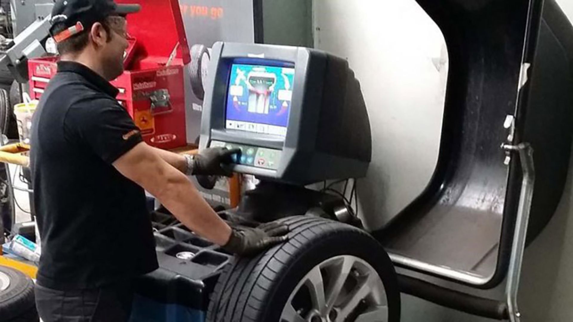 Car-Wheel-Balancing-6_1024x