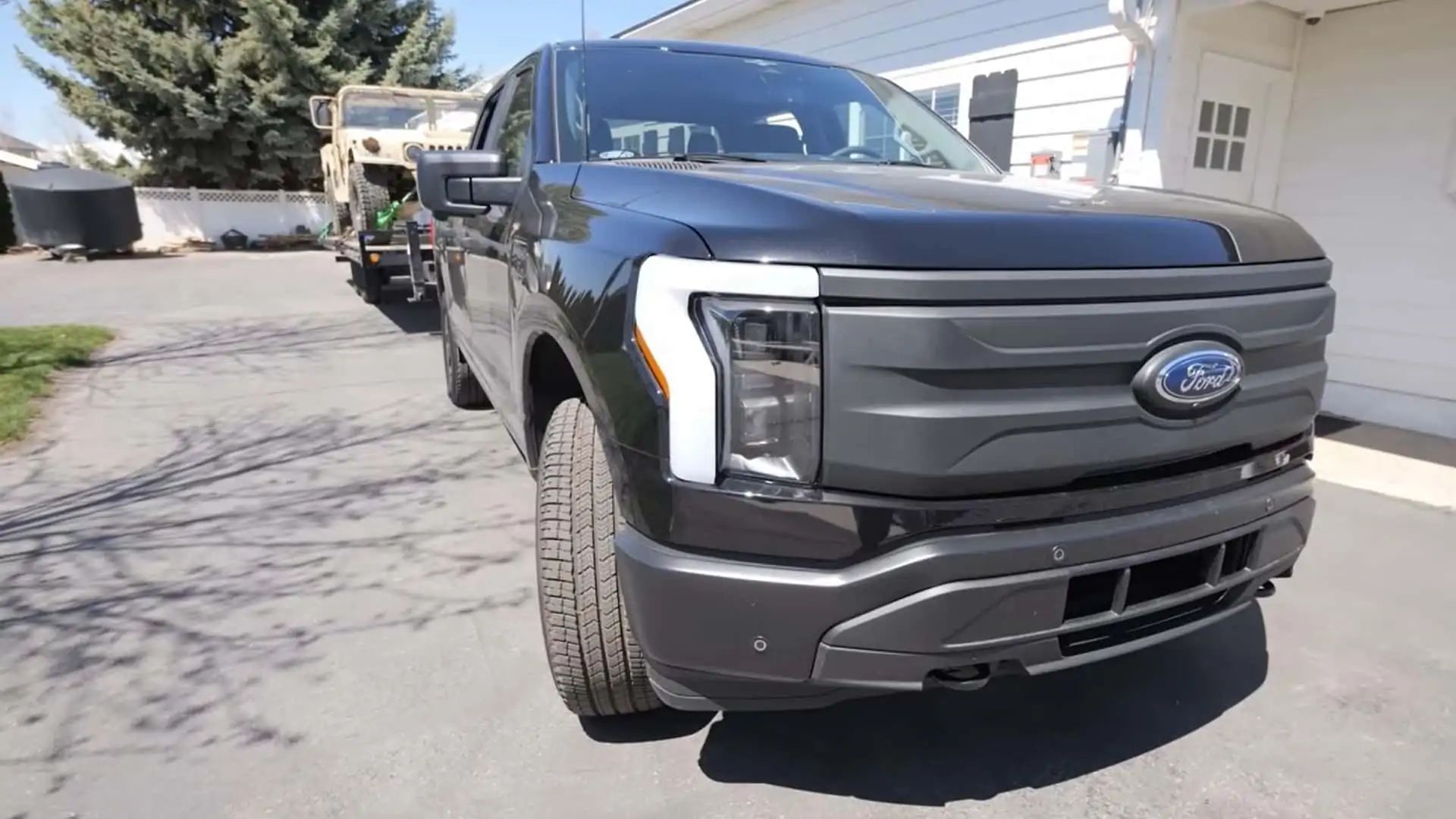 ford-f150-lightning-towing-10k-pounds