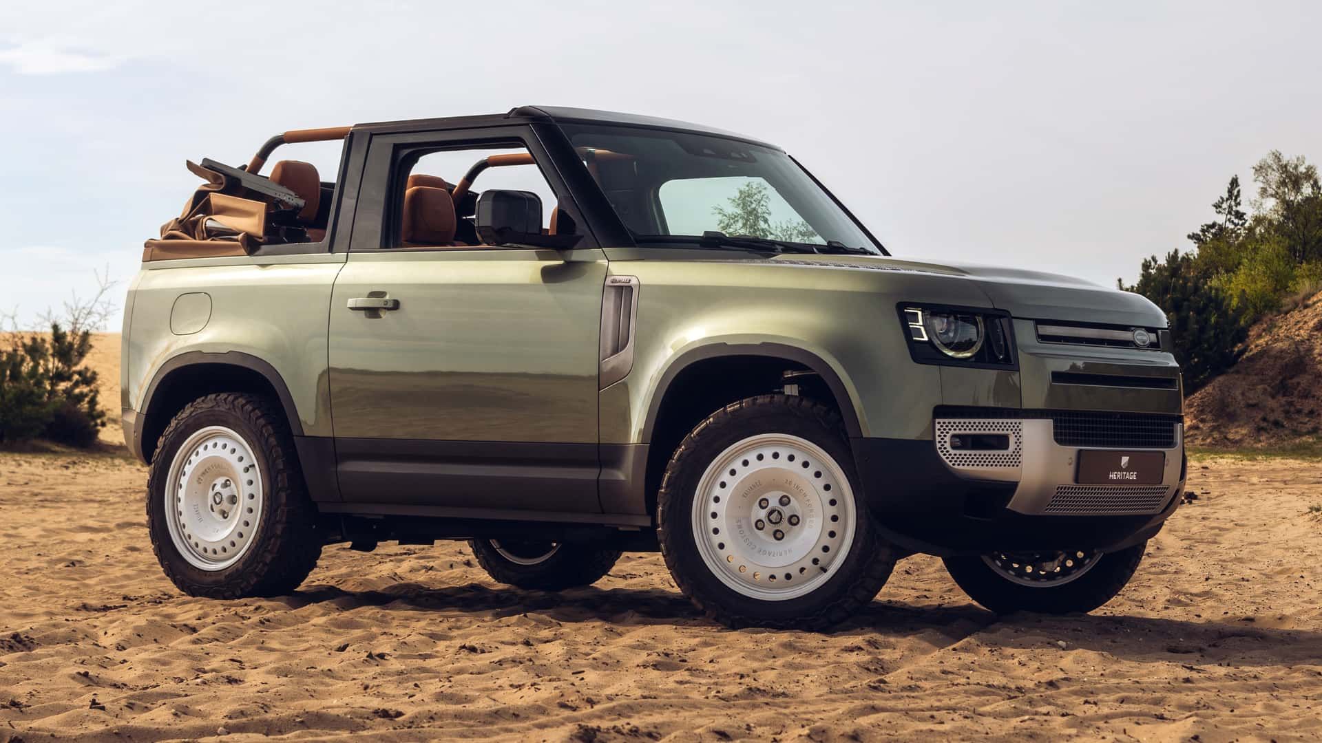 heritage-customs-valiance-land-rover-defender-convertible (19)