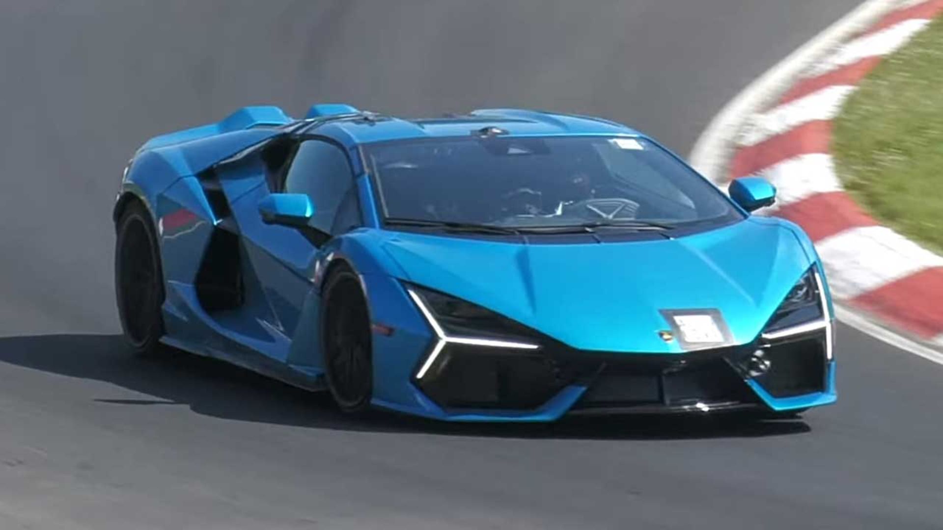 lamborghini-revuelto-1