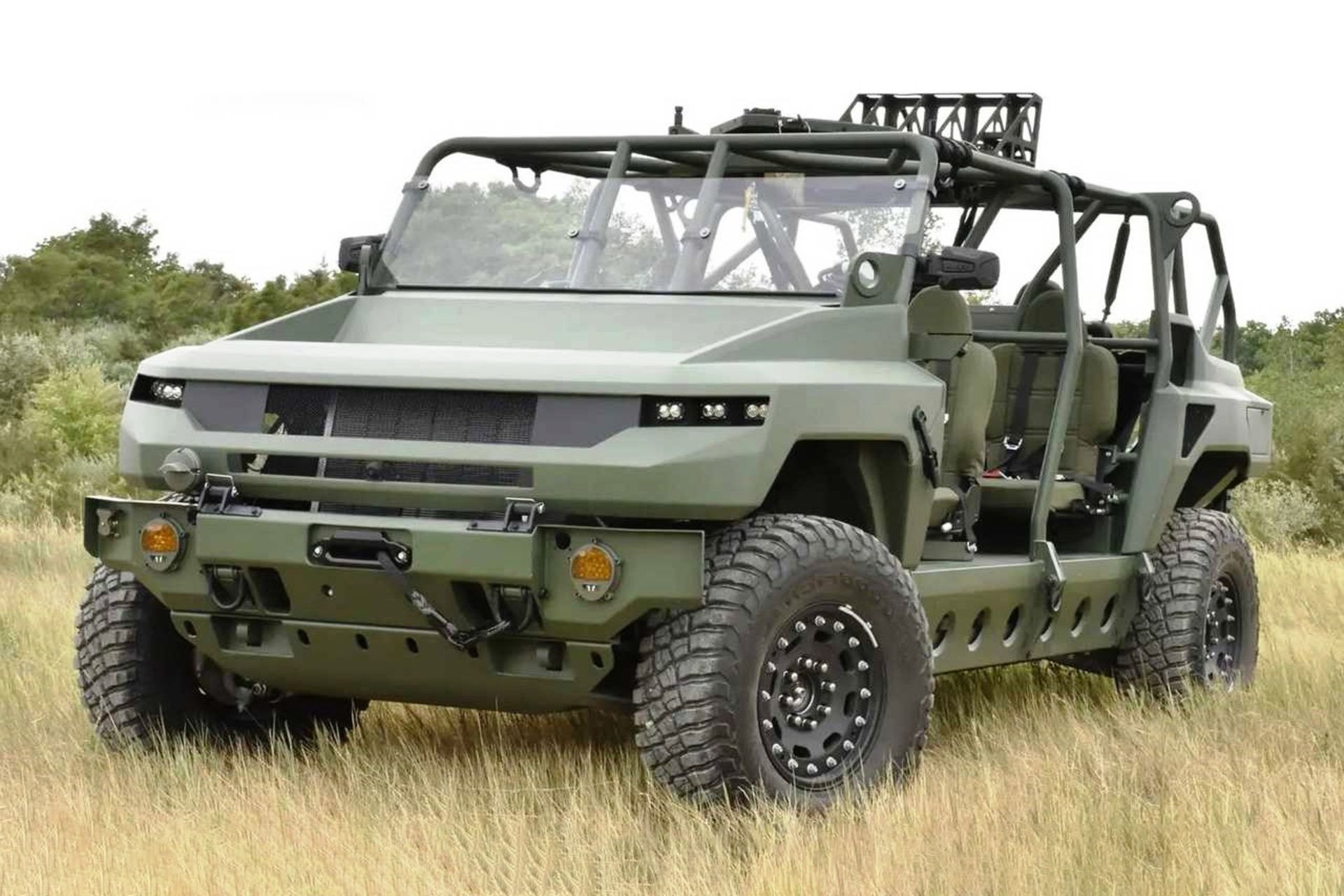 Militarized GMC Hummer EV (1) - Copy