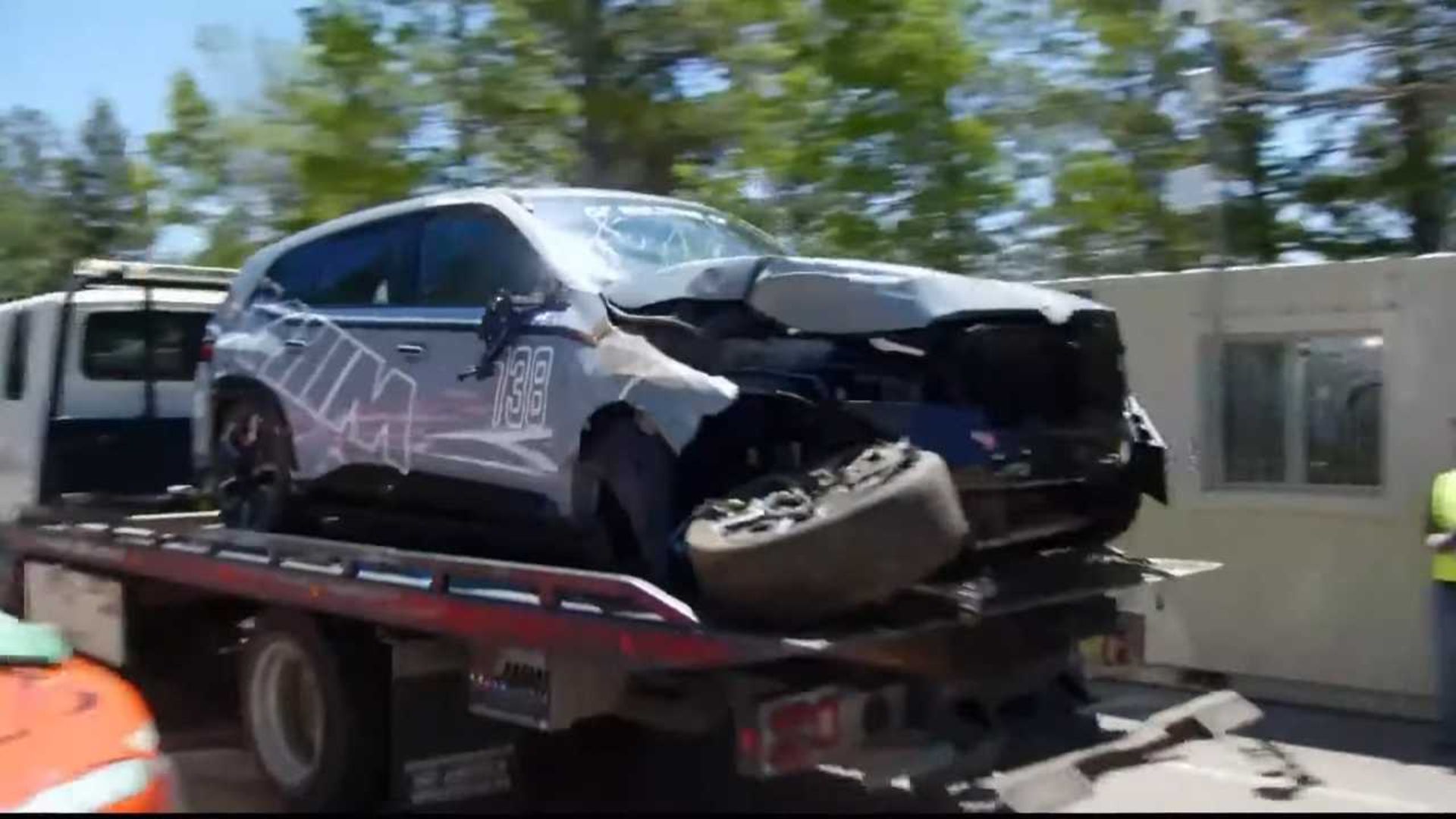 bmw-xm-pikes-peak-crash