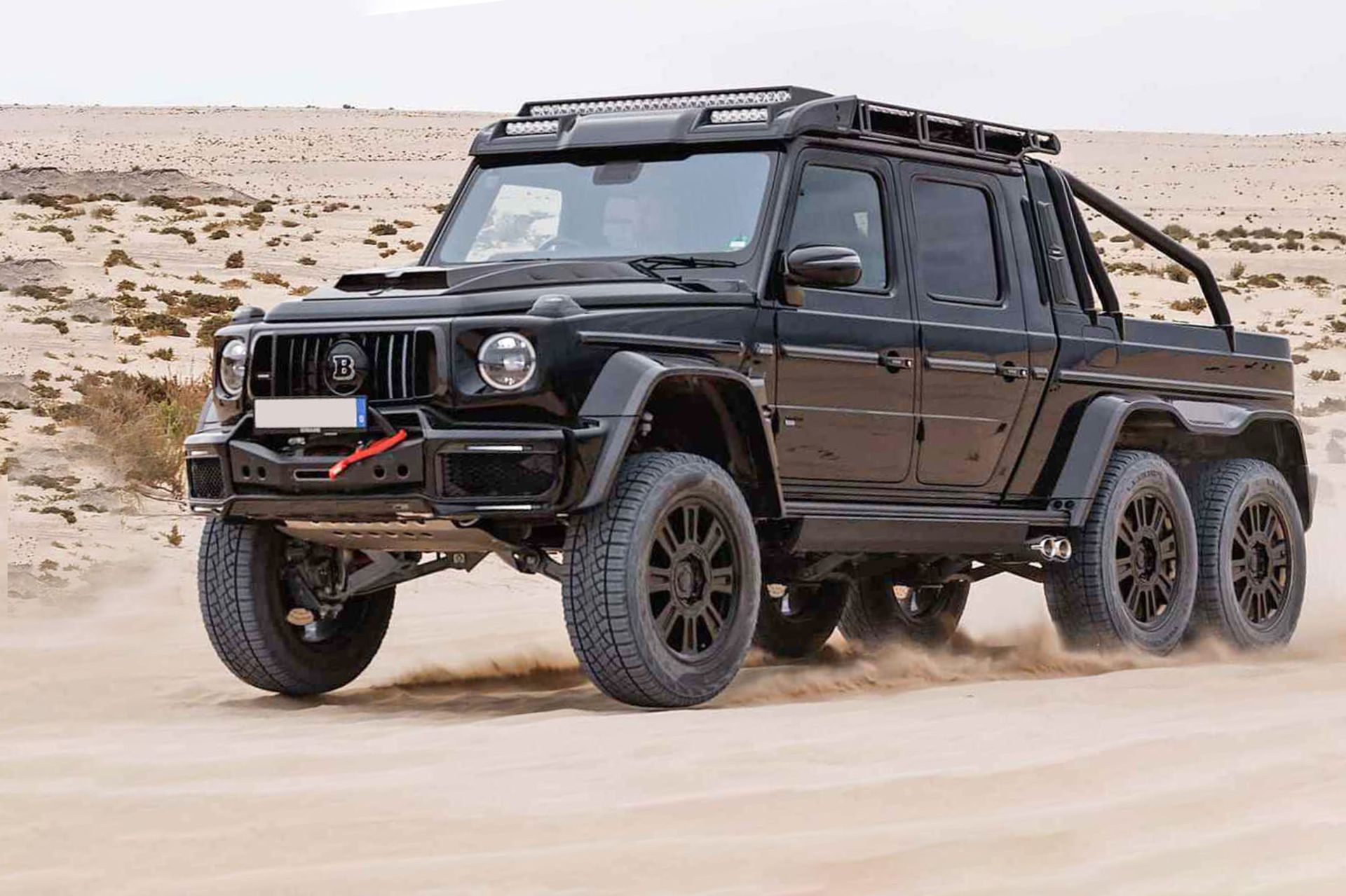 brabus-xlp-900-6x6-superblack_xlp-800-6x6-adventure-m-amg-g-63_outdoor-12