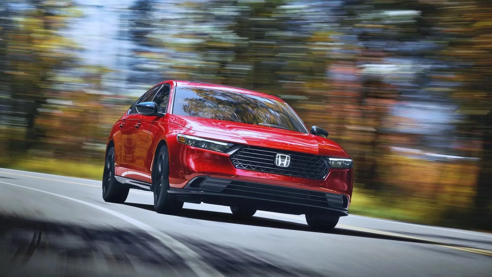 my23-accord-feat-blade-performance-handling-02-desktop-2x