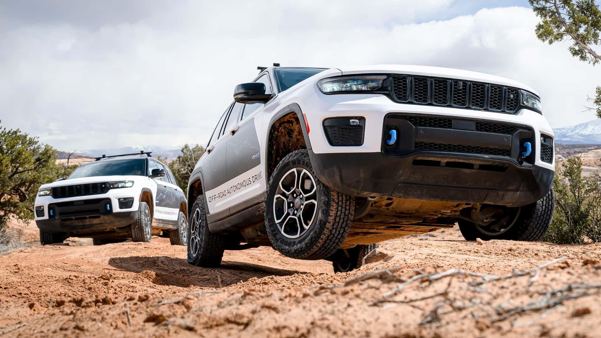 see-jeep-tease-autonomous-off-road-driving-technology (1)