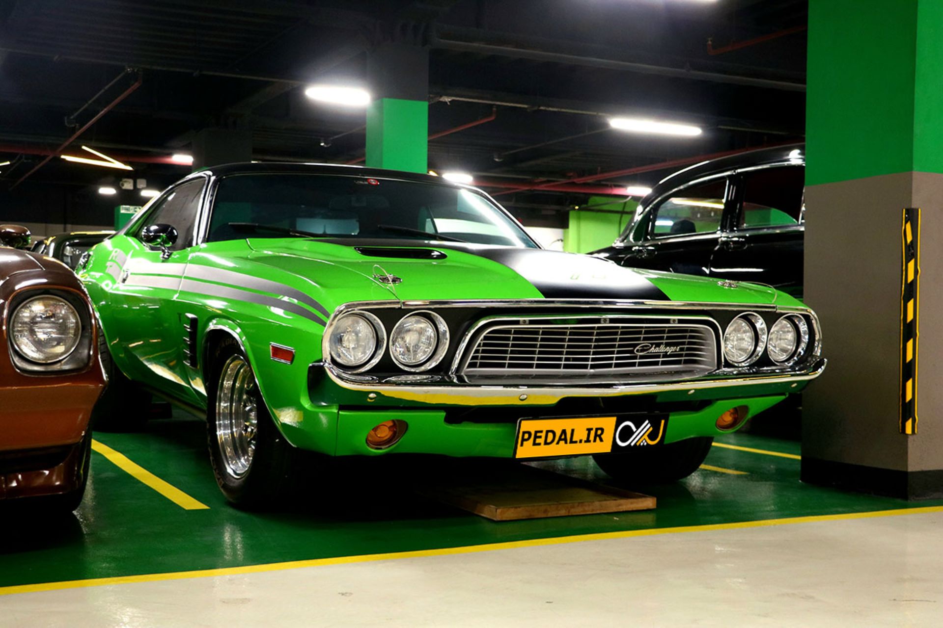 1974 Dodge Challenger (1)