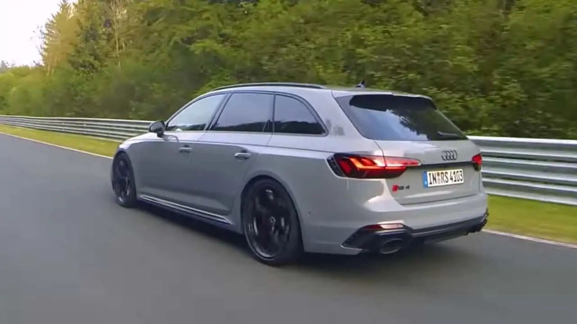 audi-rs4-avant-nurburgring-video