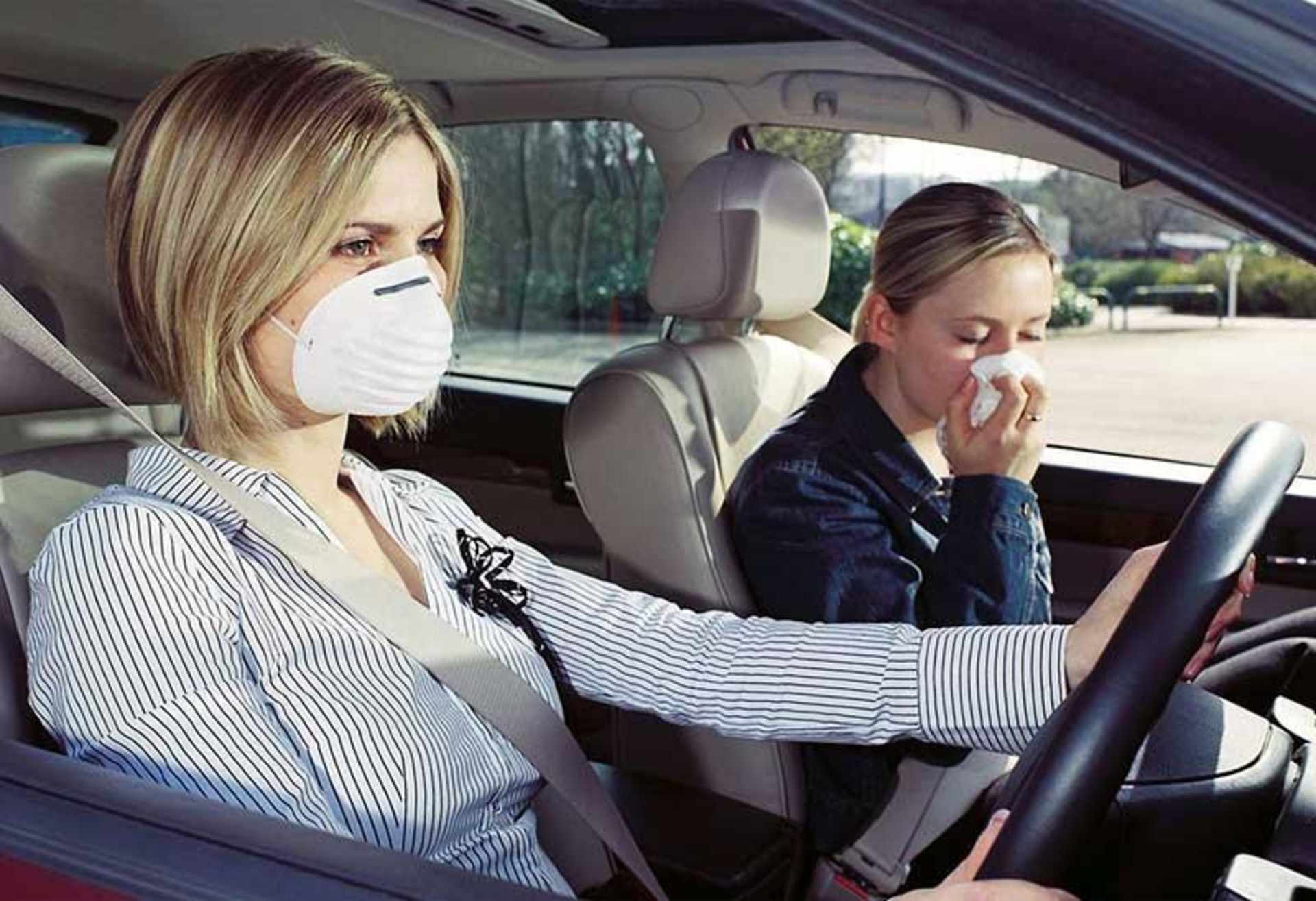 car-smells-like-gas