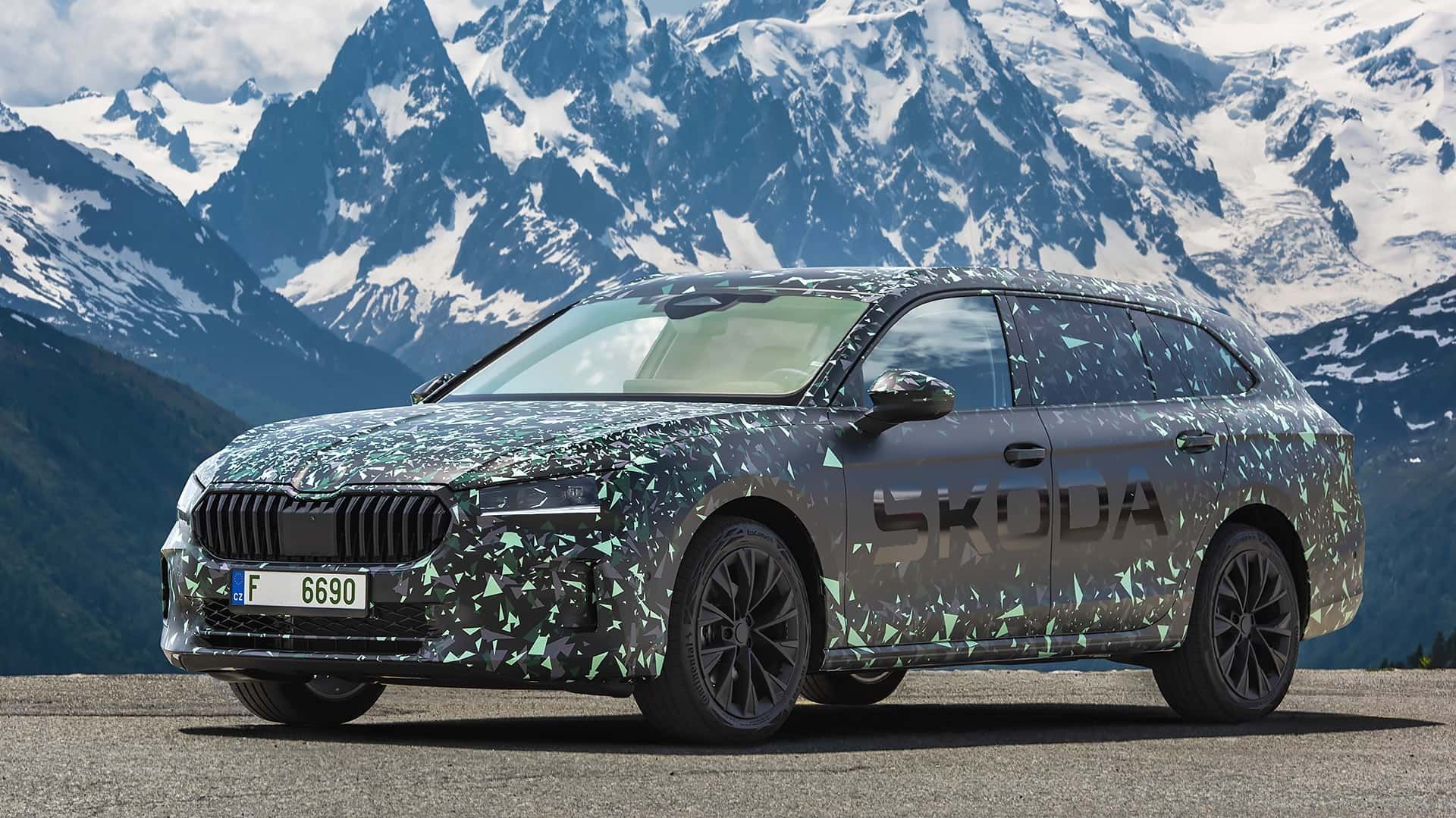skoda-superb-combi-2024-im-vorserientest (3)