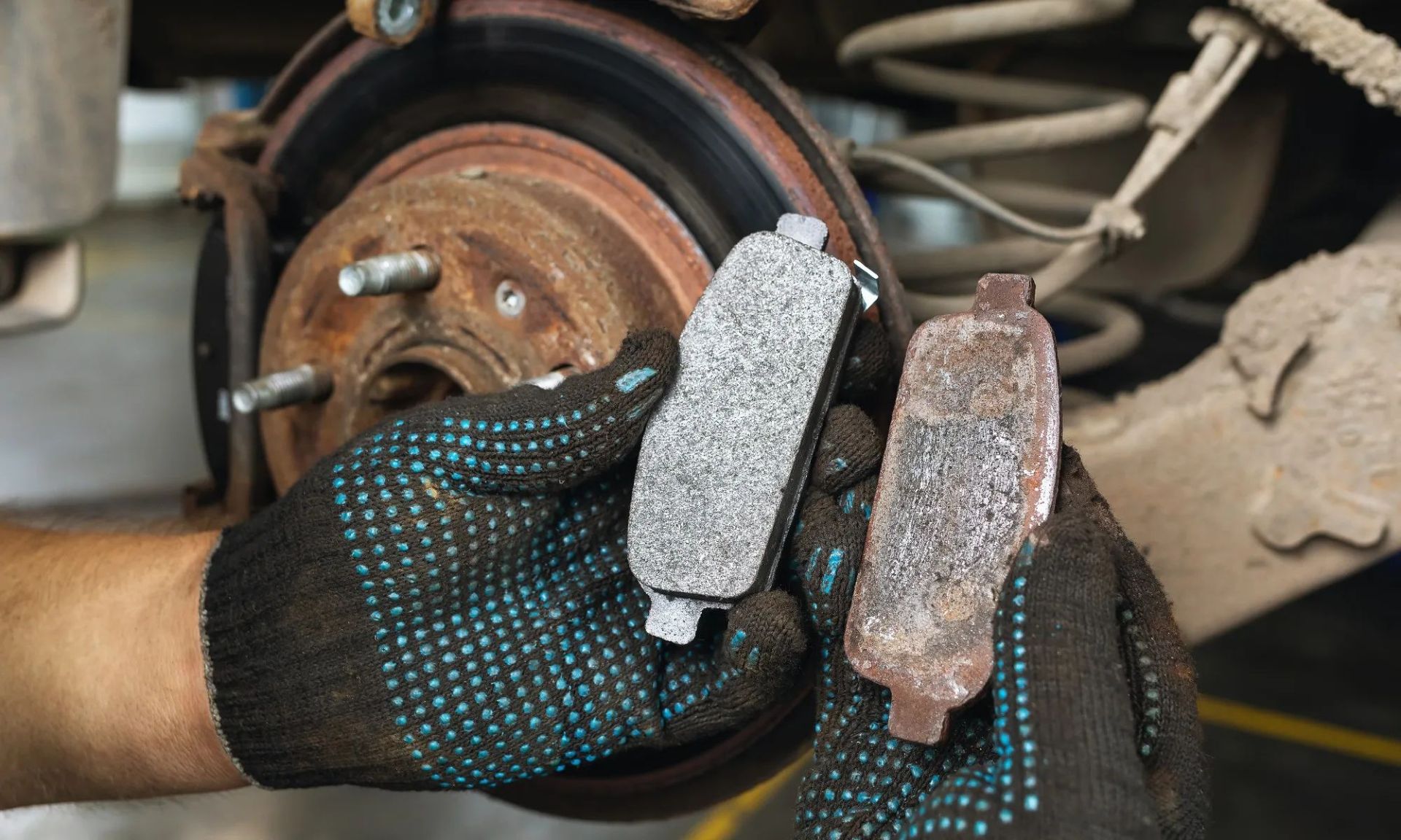 New-vs-Worn-Brake-Pads
