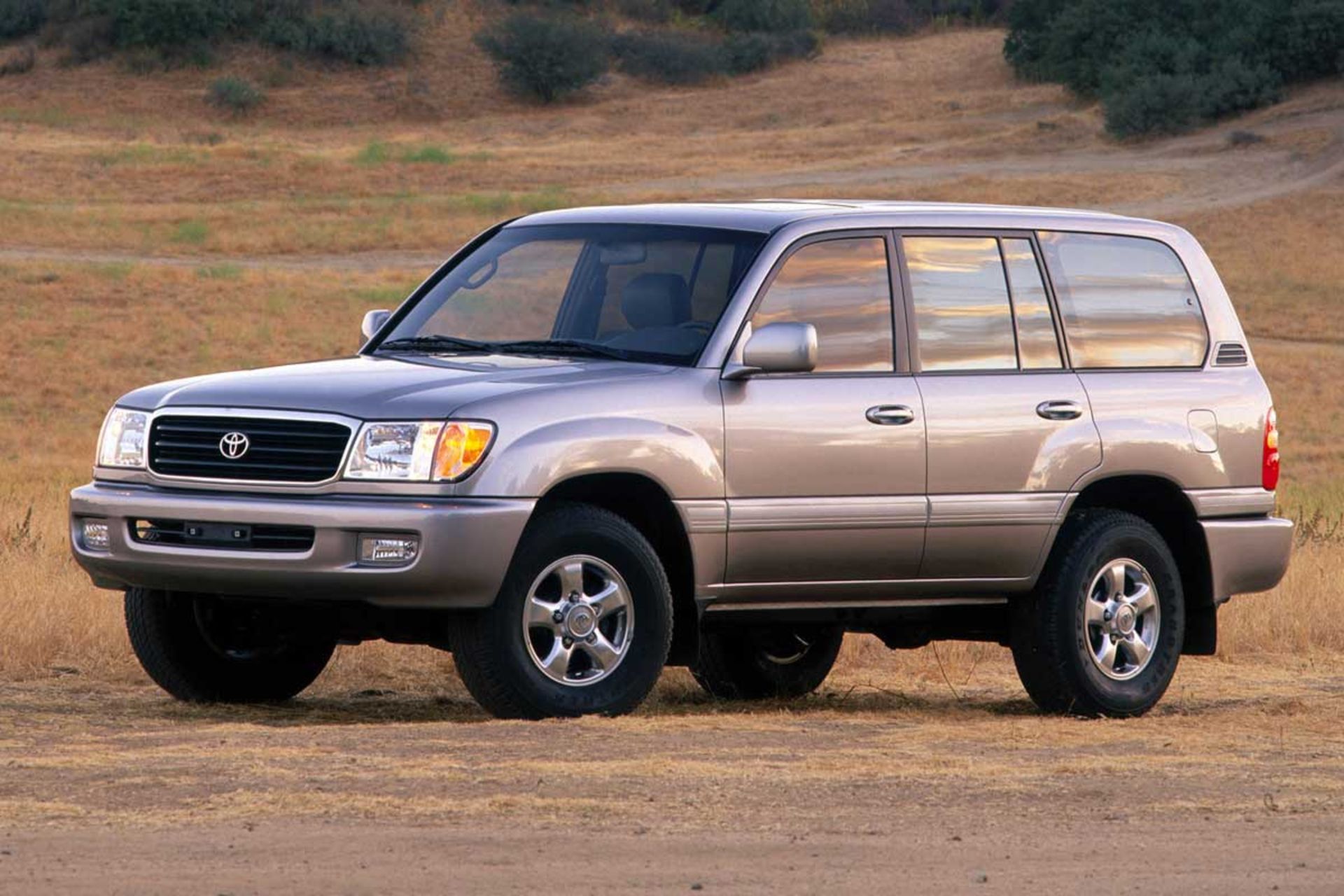Toyota-Land-Cruiser-7