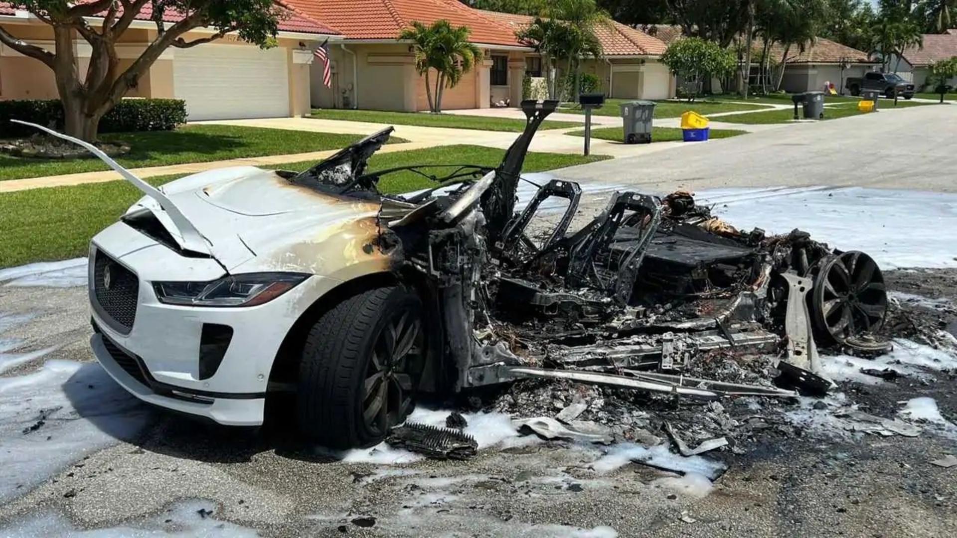 jaguar-i-pace-florida-fire