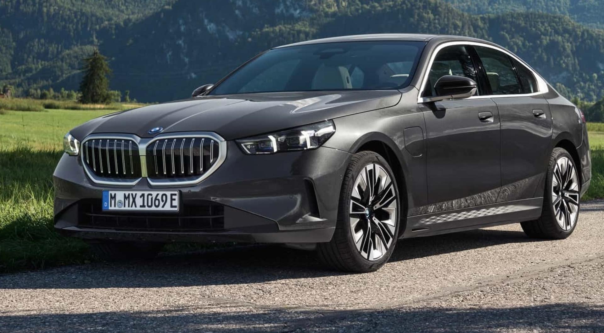 2023-bmw-530e-and-550e-phev (5)