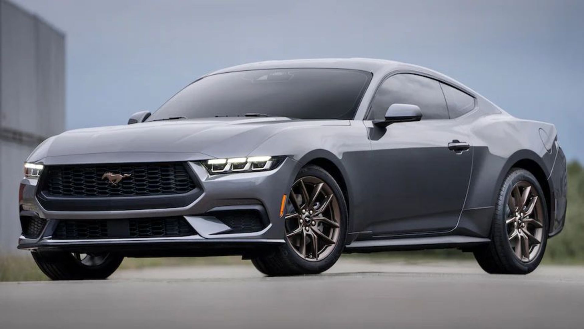 2024-ford-mustang-gry-03
