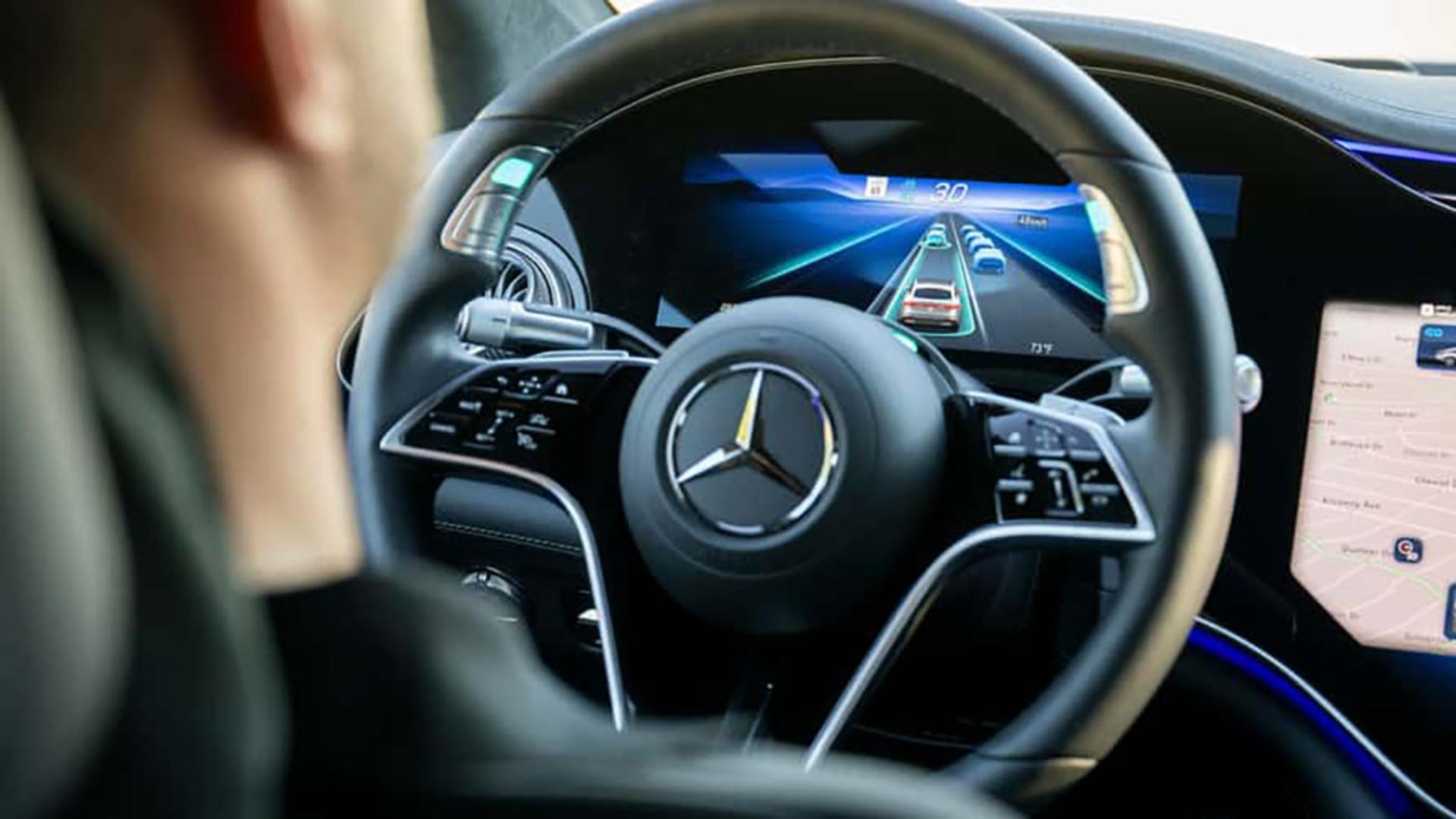 2024-mercedes-benz-eqs-drive-pilot-interior-driver-display_1024x