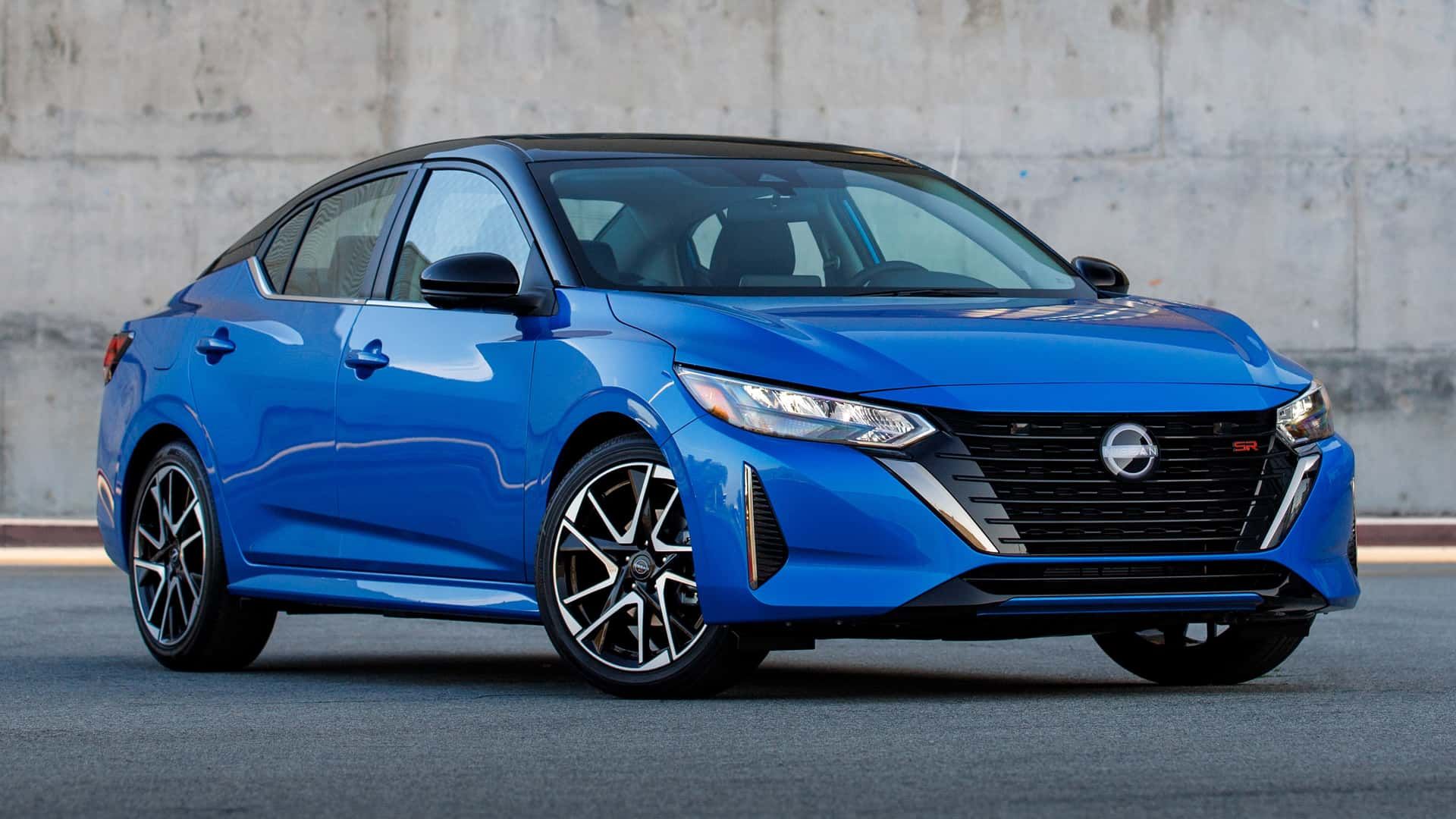 2024-nissan-sentra-sr-front-3-4