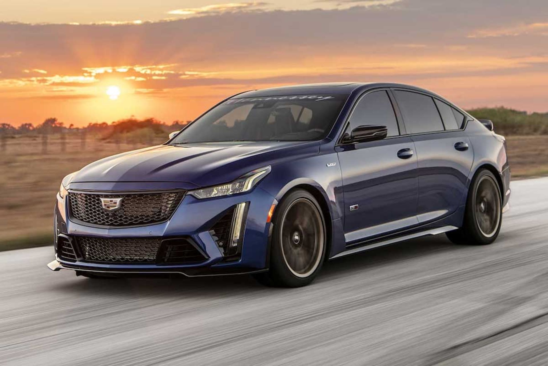 Cadillac-H1000-1
