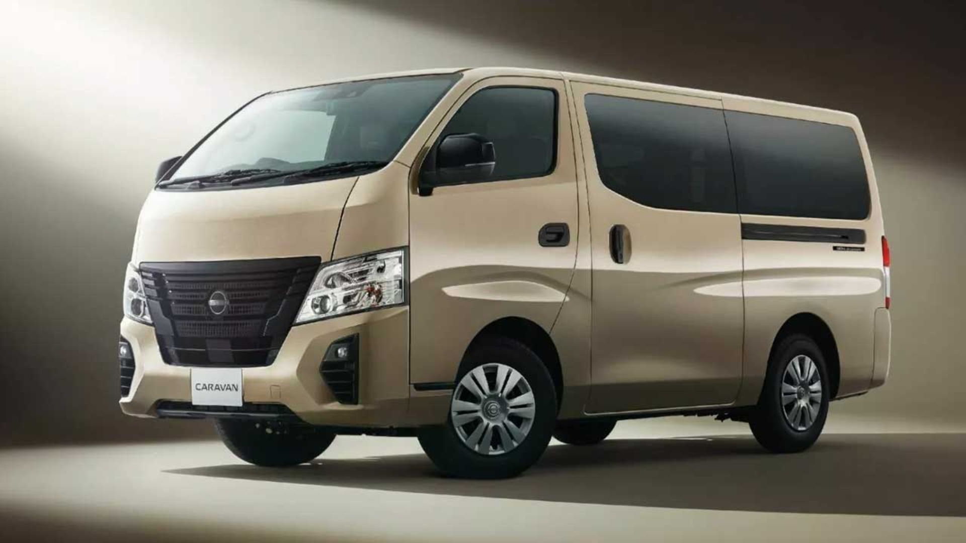 Nissan-Caravan-5
