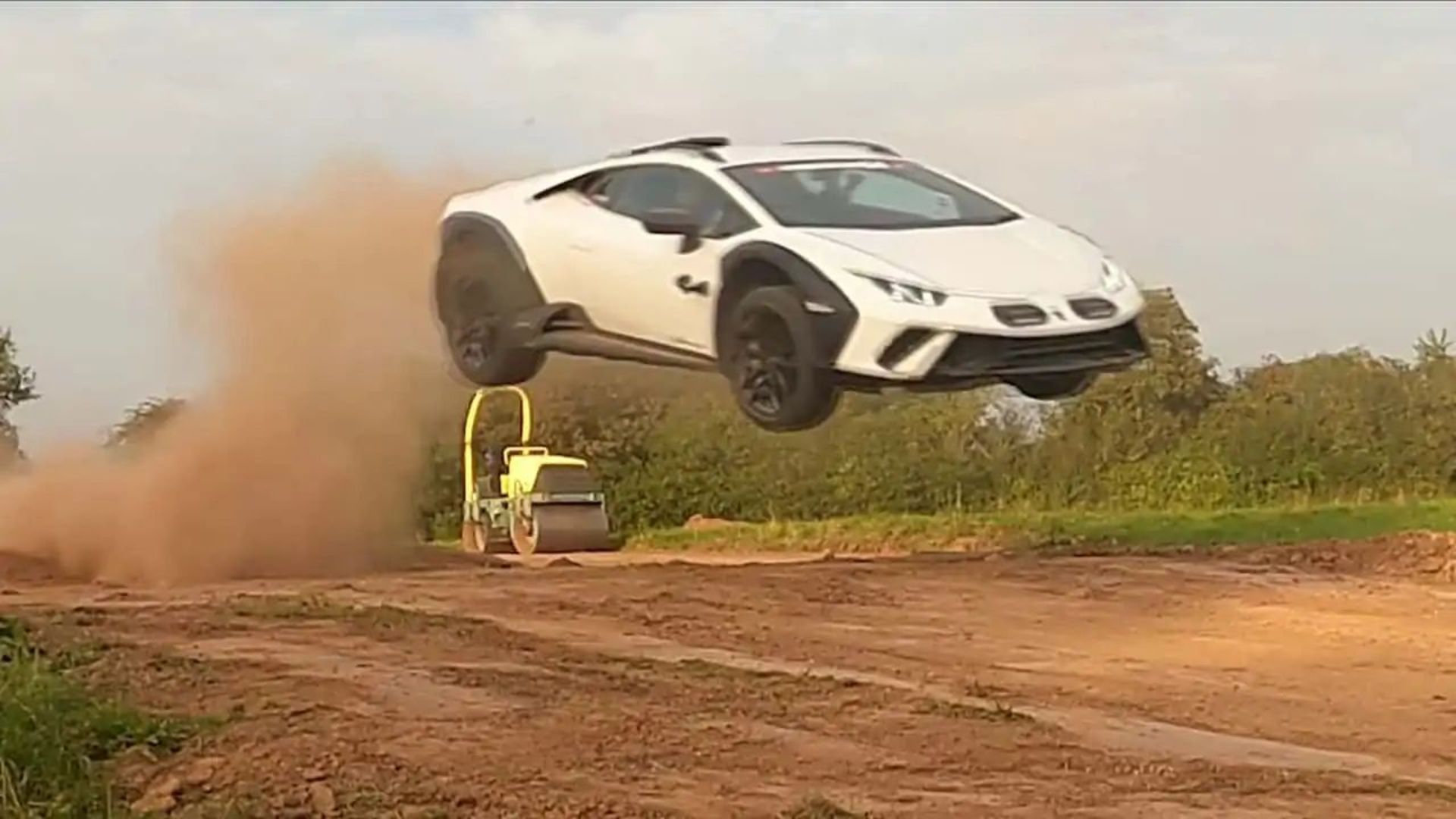 jumping-a-lamborghini-sterrato